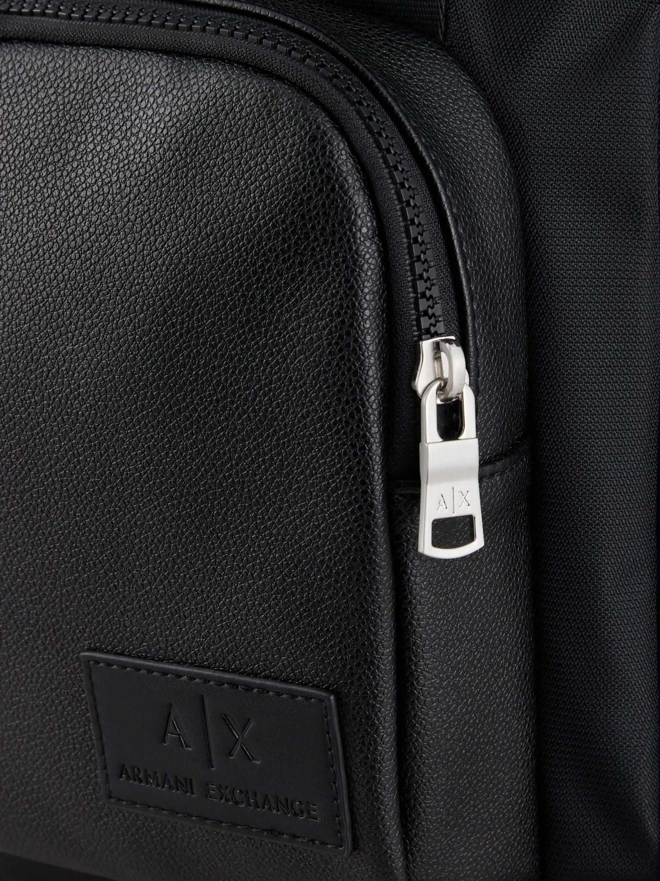Рюкзаки Armani Exchange модель 952497-3R835-00020 Фото