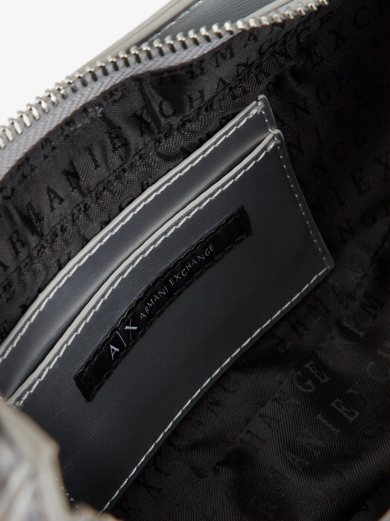 Сумки Armani Exchange модель 942887-3R785-09117 Сумки Armani Exchange модель 942887-3R785-09117 Фото