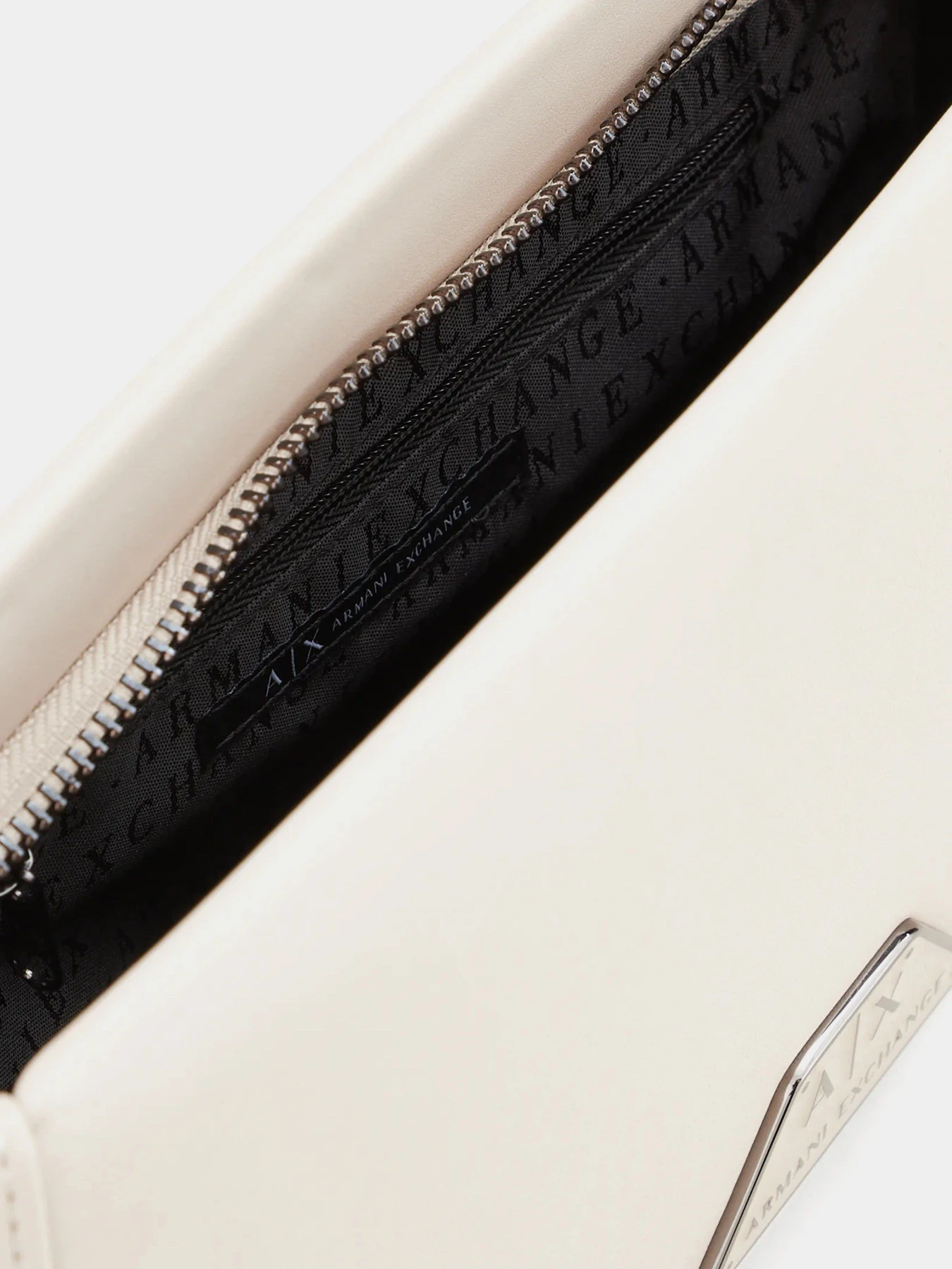 Сумки Armani Exchange модель 942904-3R784-26142 Сумки Armani Exchange модель 942904-3R784-26142 Фото