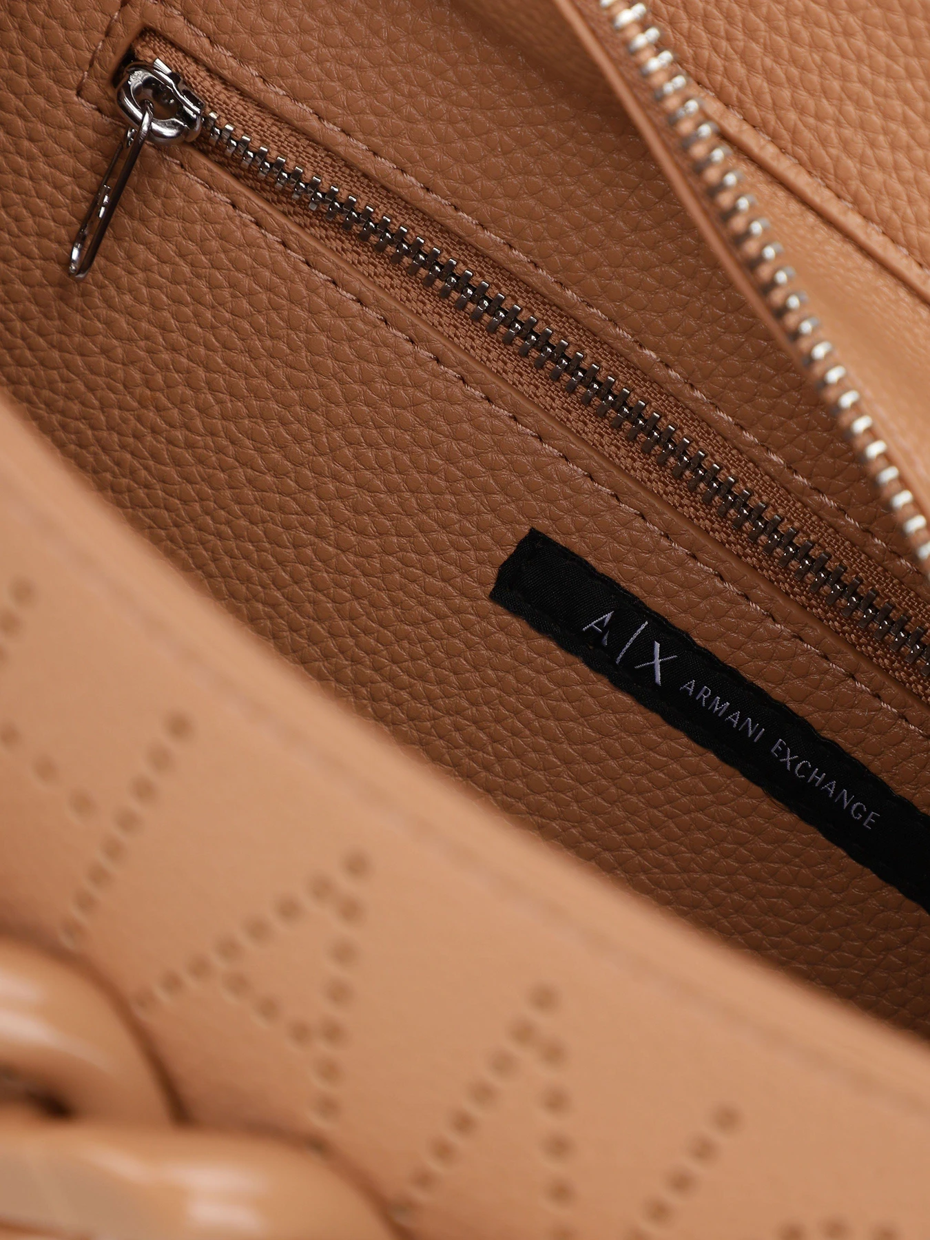 Сумки Armani Exchange модель 942935-3R713-09052 Фото