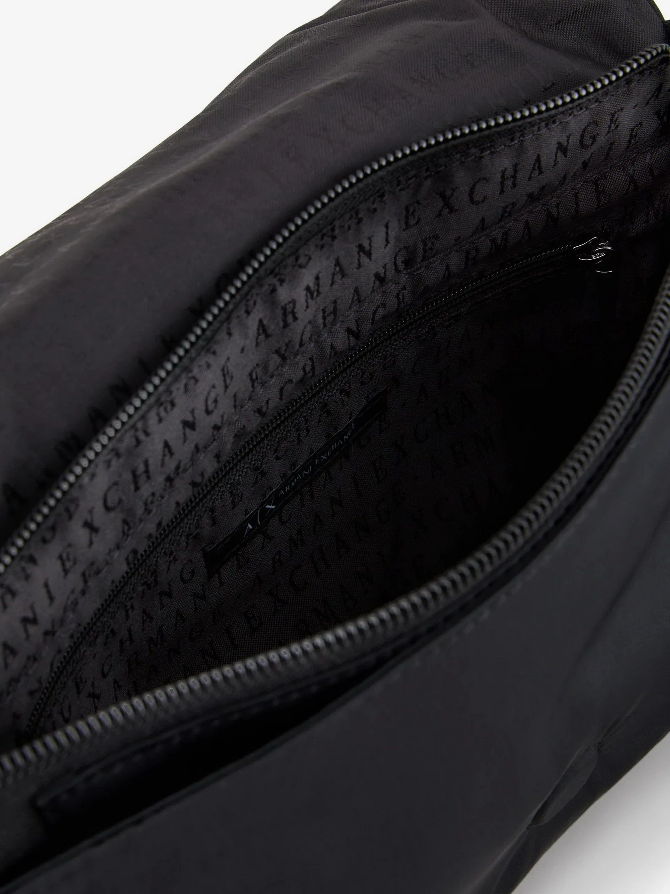 Сумки Armani Exchange модель 952559-3F883-00020 Сумки Armani Exchange модель 952559-3F883-00020 Фото