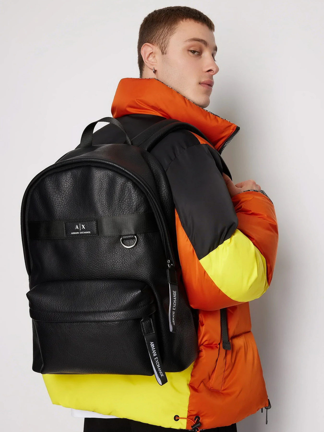 Рюкзаки Armani Exchange модель 952562-3F867-00020 Рюкзаки Armani Exchange модель 952562-3F867-00020 Фото