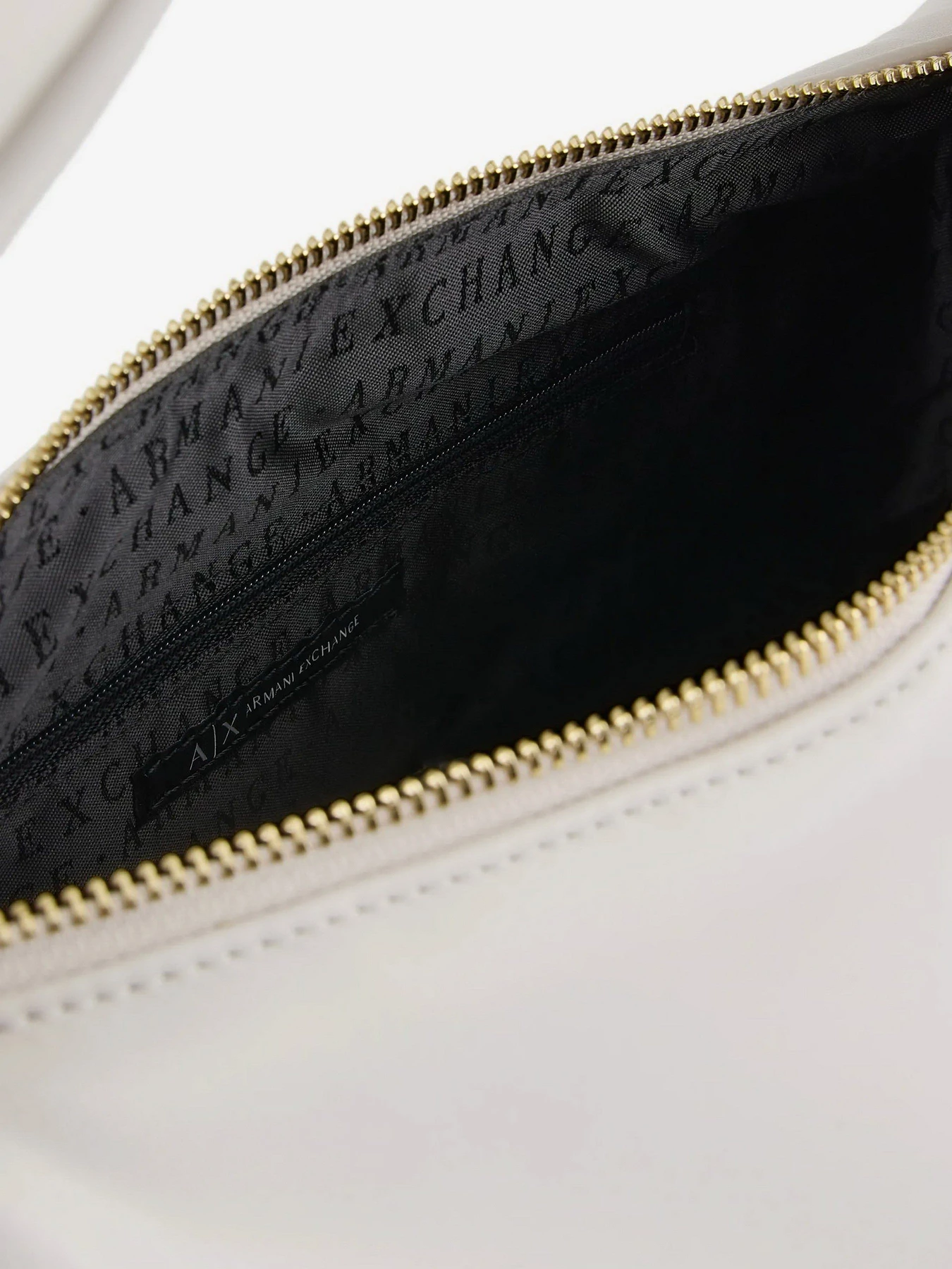 Сумки Armani Exchange модель 942958-3F768-31240 Сумки Armani Exchange модель 942958-3F768-31240 Фото