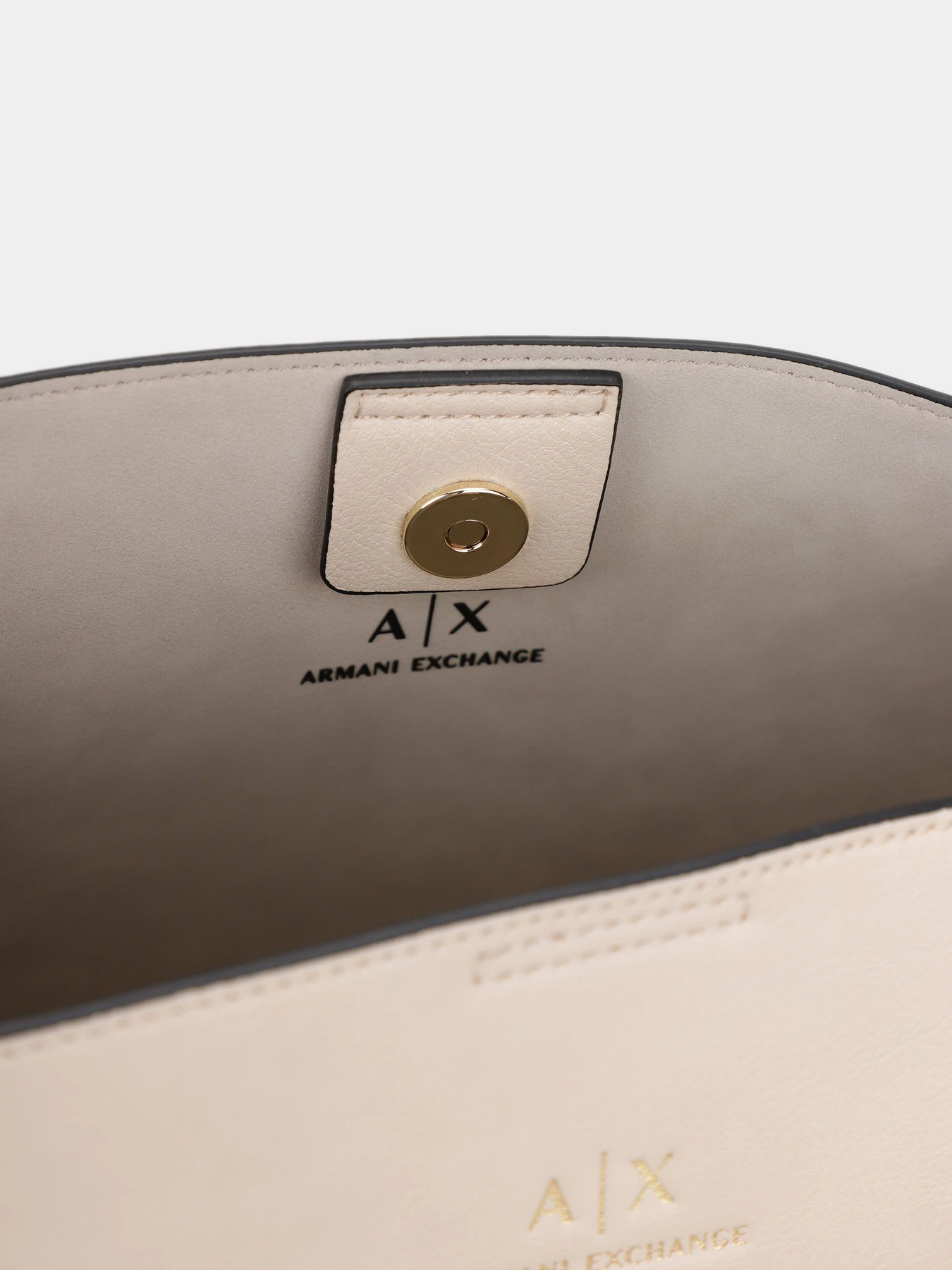 Сумки Armani Exchange модель 942976-CC749-31240 Фото