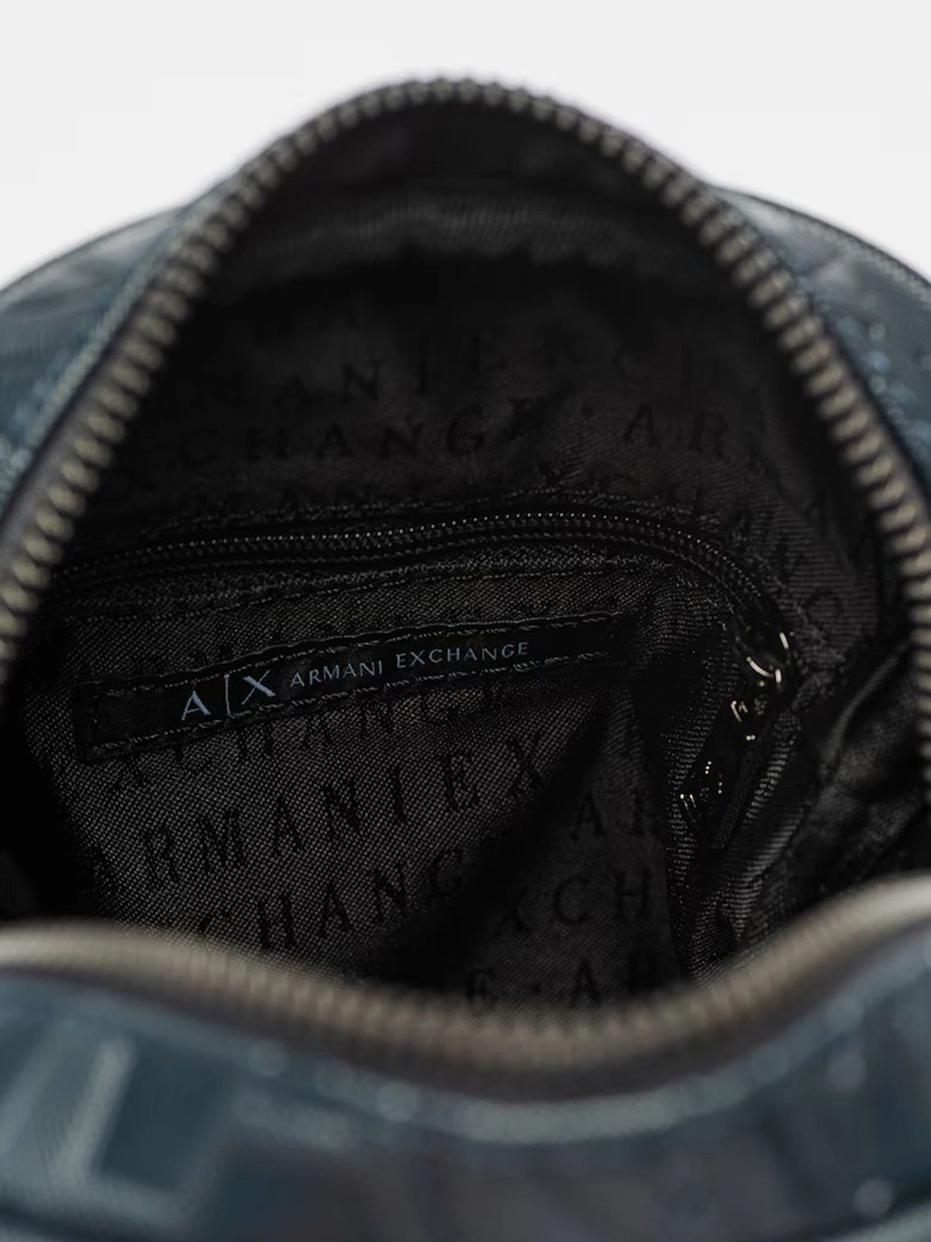 Сумки Armani Exchange модель 952527-CC838-00035 Сумки Armani Exchange модель 952527-CC838-00035 Фото