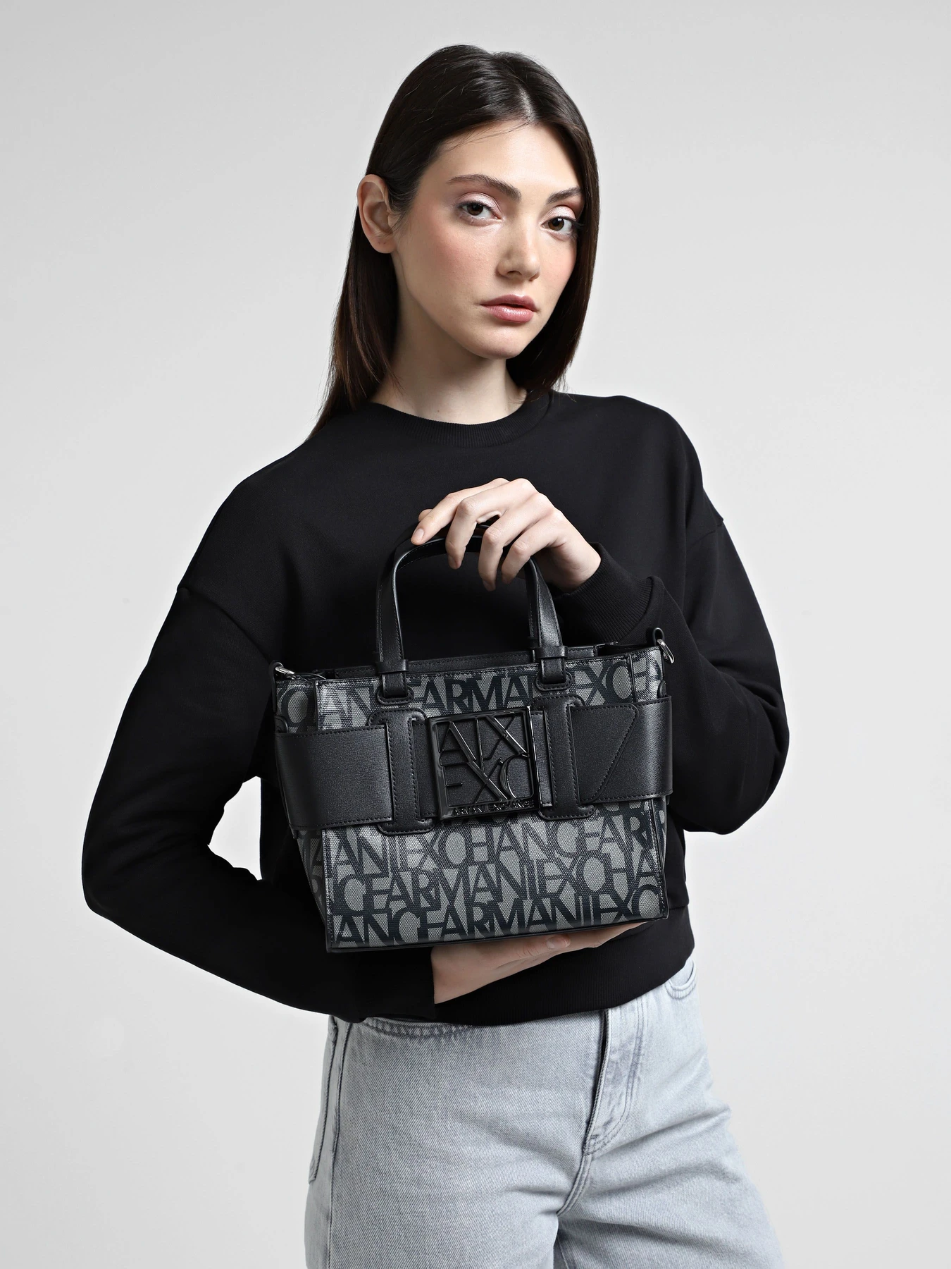 Сумки Armani Exchange Essential модель 942690-3F742-00850 Фото