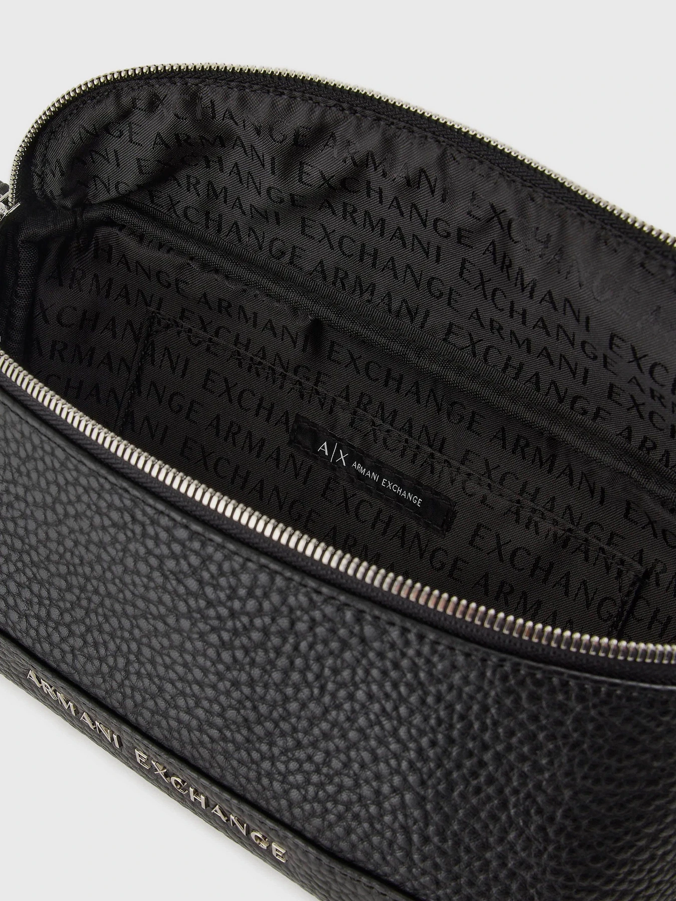 Сумки Armani Exchange модель 952612-CC828-00020 Сумки Armani Exchange модель 952612-CC828-00020 Фото