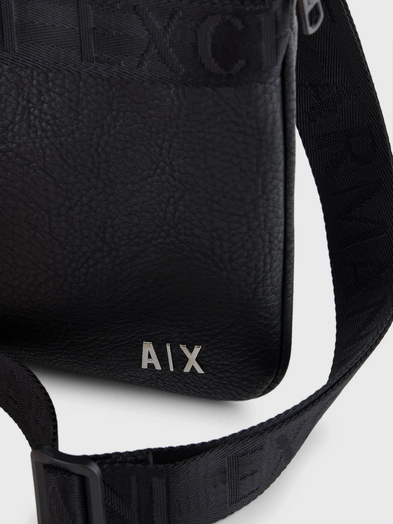 Сумки Armani Exchange модель 952636-4R839-00020 Сумки Armani Exchange модель 952636-4R839-00020 Фото