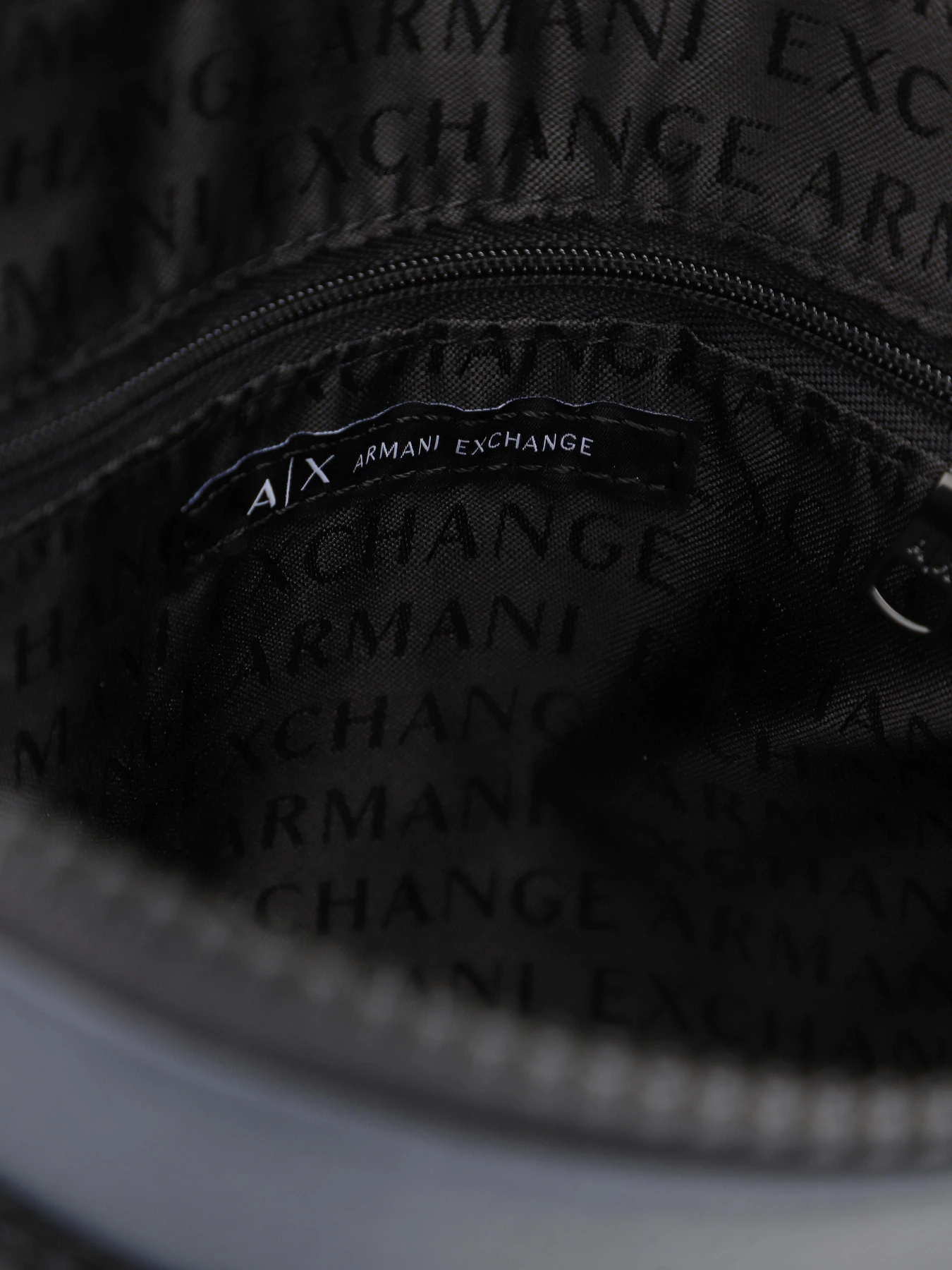 Сумки Armani Exchange модель 952636-4R839-00035 Фото