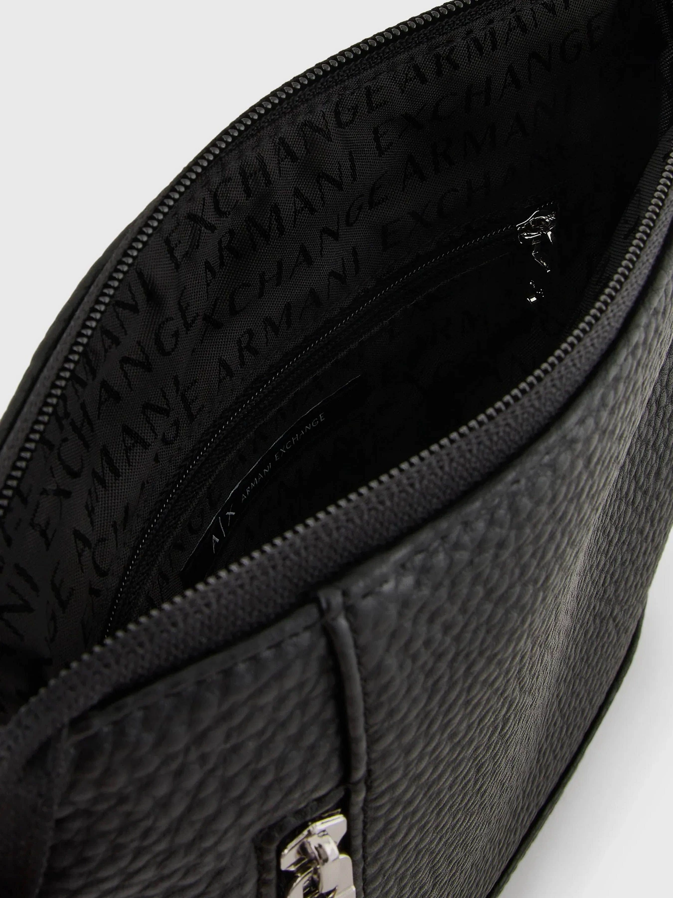 Сумки Armani Exchange модель 952652-CC828-00020 Сумки Armani Exchange модель 952652-CC828-00020 Фото