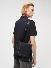 Сумки Armani Exchange модель 952652-CC828-00035 Фото