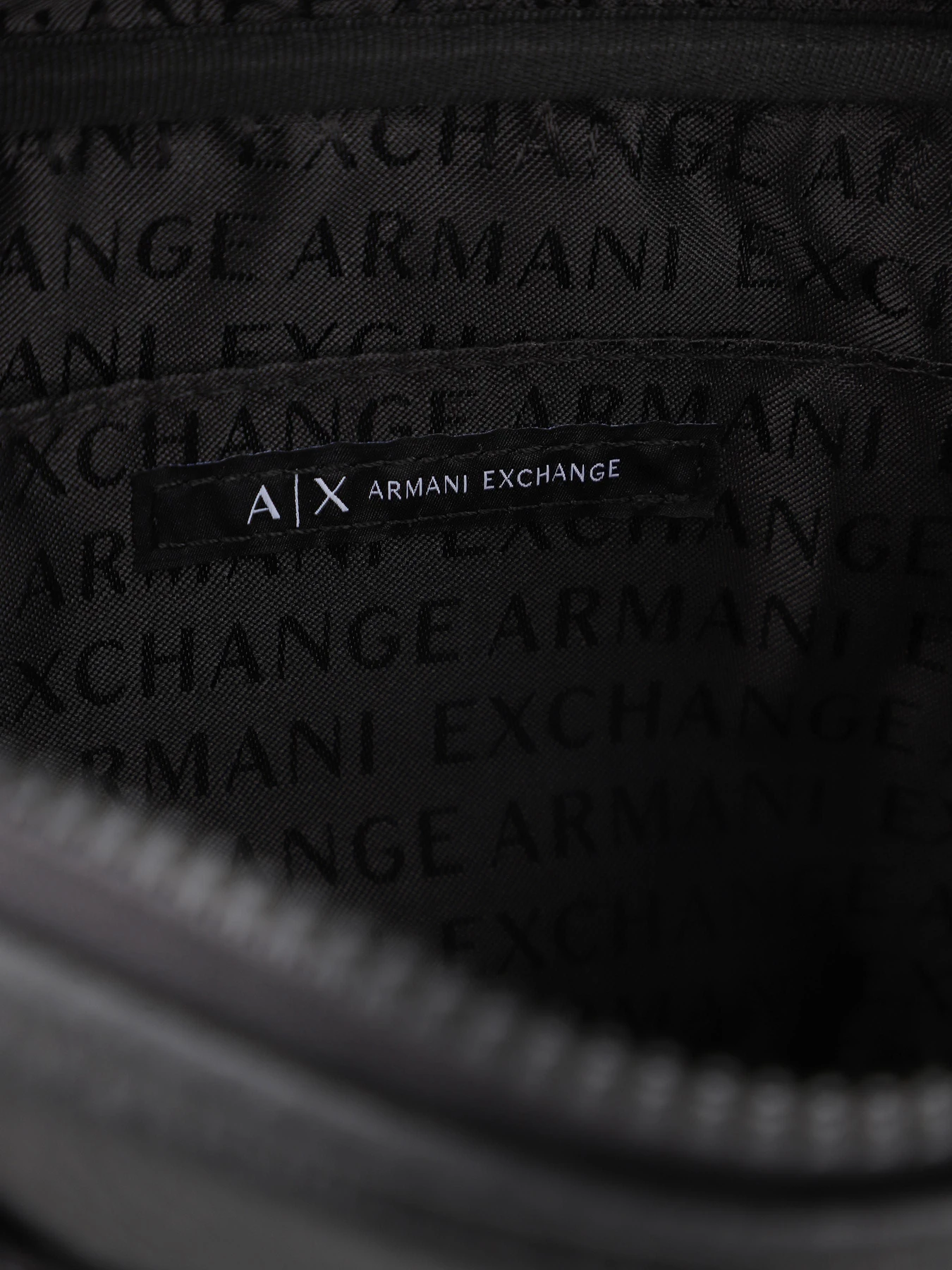 Сумки Armani Exchange модель 952657-4R839-00020 Фото