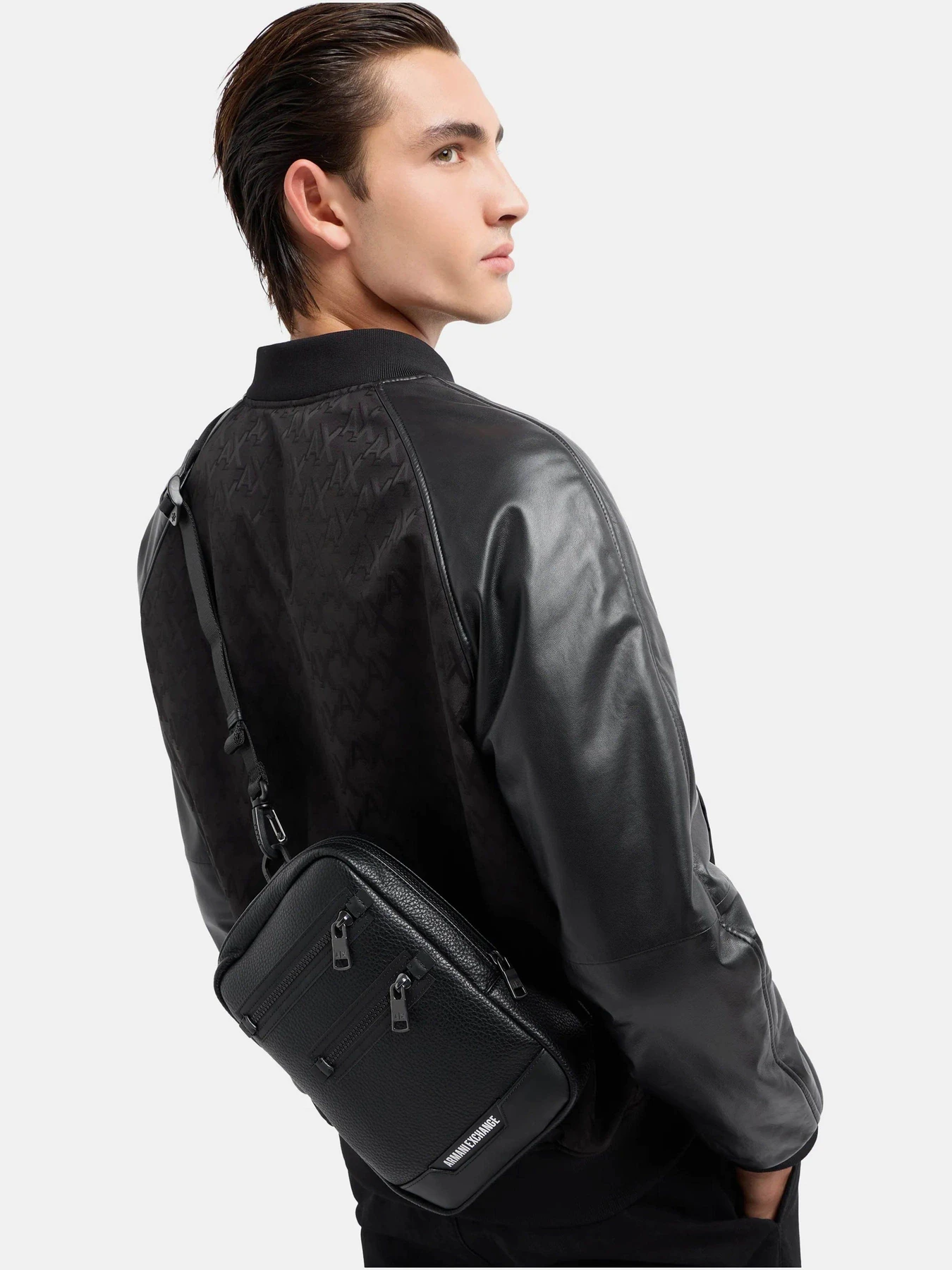 Сумки Armani Exchange модель 952696-4F863-00020 Сумки Armani Exchange модель 952696-4F863-00020 Фото