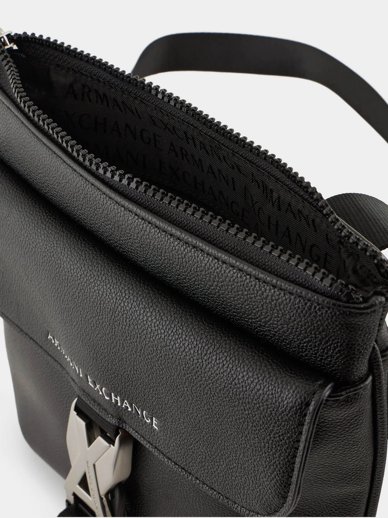 Сумки Armani Exchange модель 952698-4F864-00020 Фото