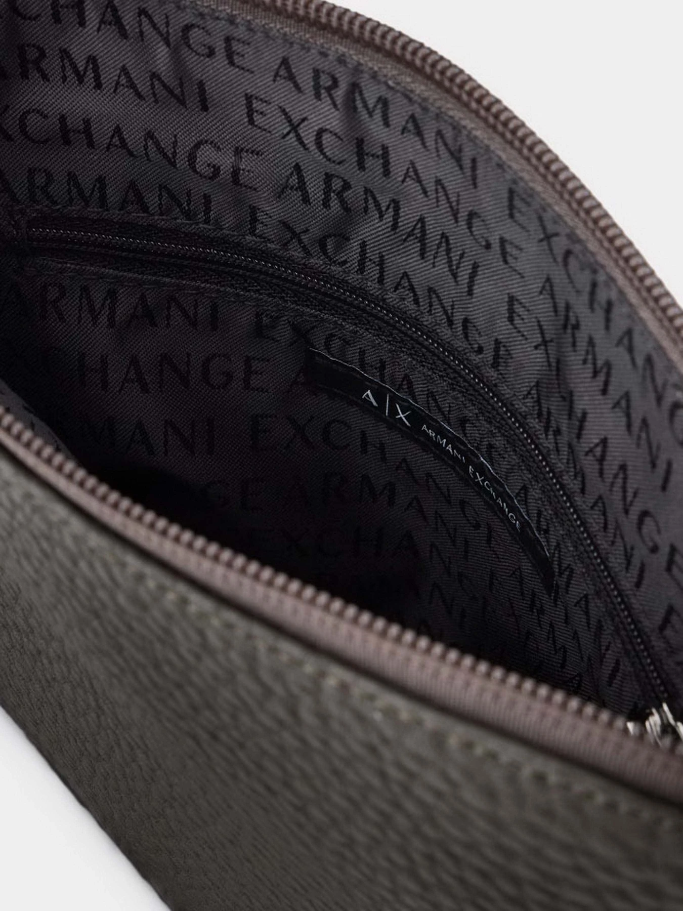 Сумки Armani Exchange модель 952652-CC828-32840 Сумки Armani Exchange модель 952652-CC828-32840 Фото
