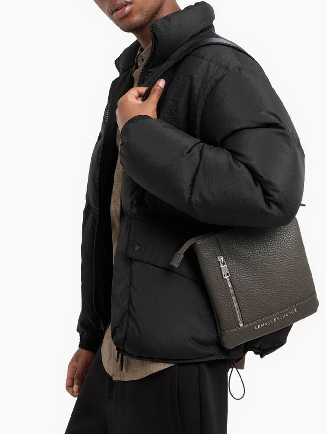 Сумки Armani Exchange модель 952652-CC828-32840 Сумки Armani Exchange модель 952652-CC828-32840 Фото