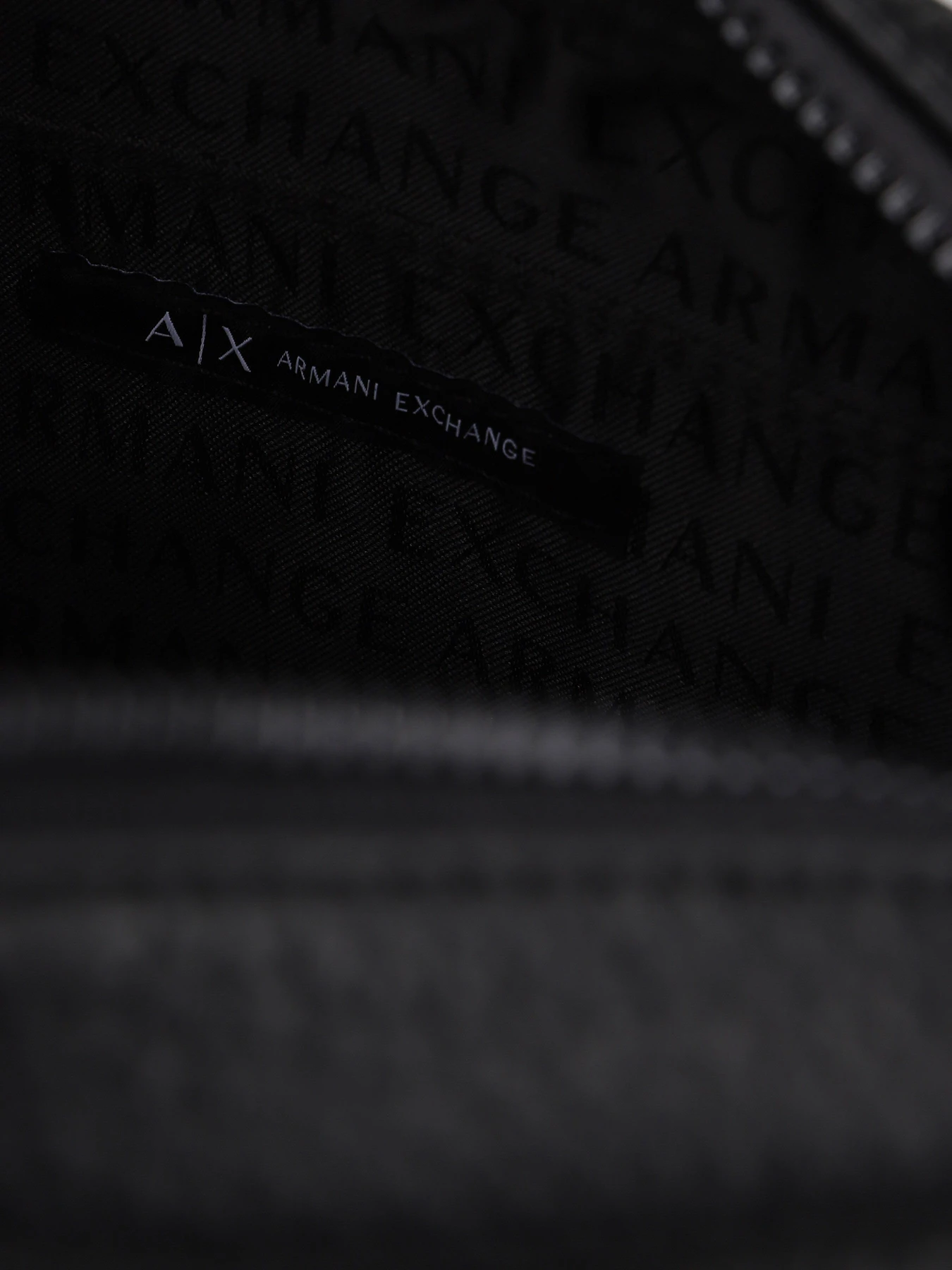 Сумки Armani Exchange модель 952709-4F872-00020 Сумки Armani Exchange модель 952709-4F872-00020 Фото