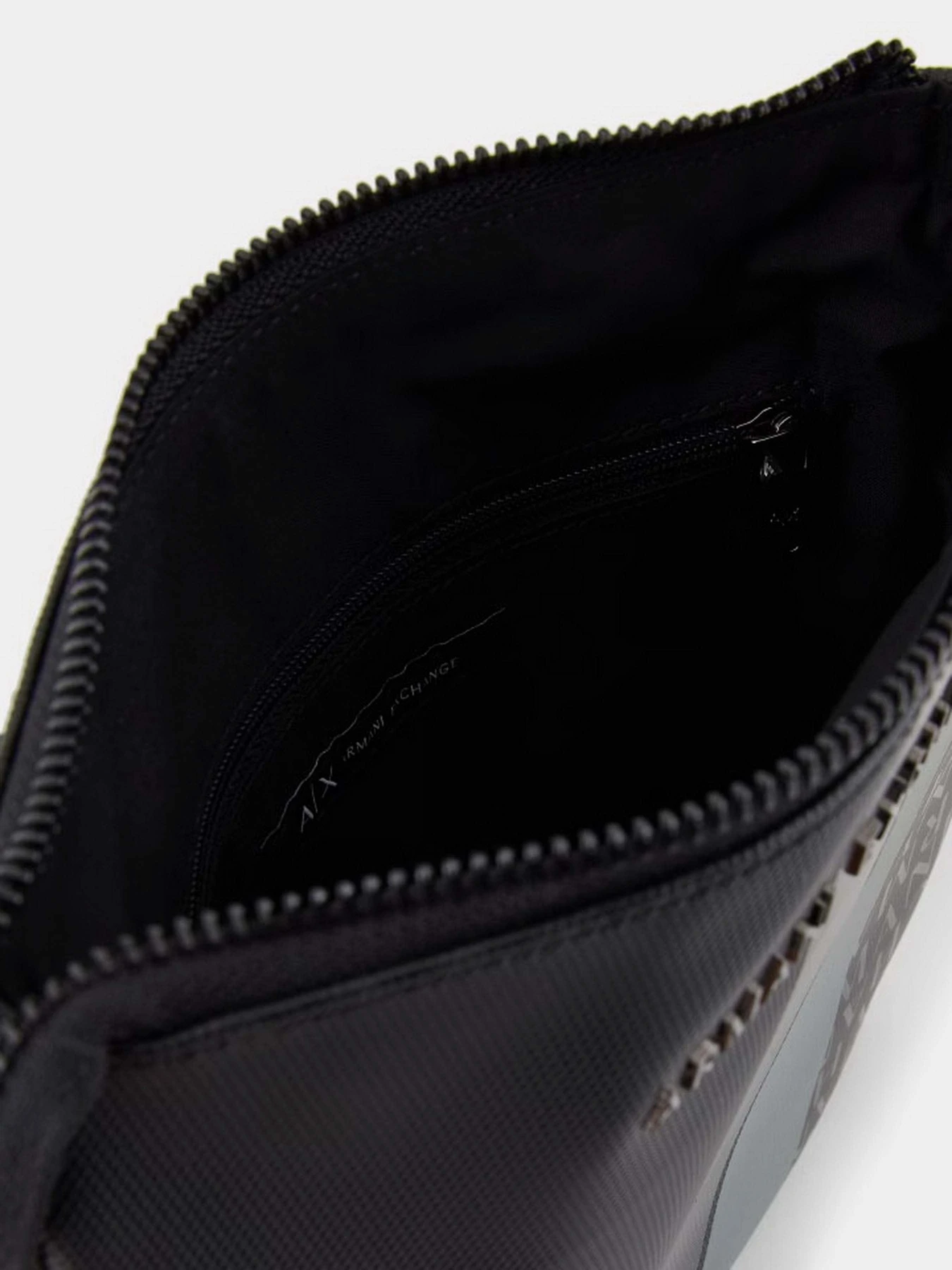 Сумки Armani Exchange модель XM000164-AF11935-MC043 Сумки Armani Exchange модель XM000164-AF11935-MC043 Фото