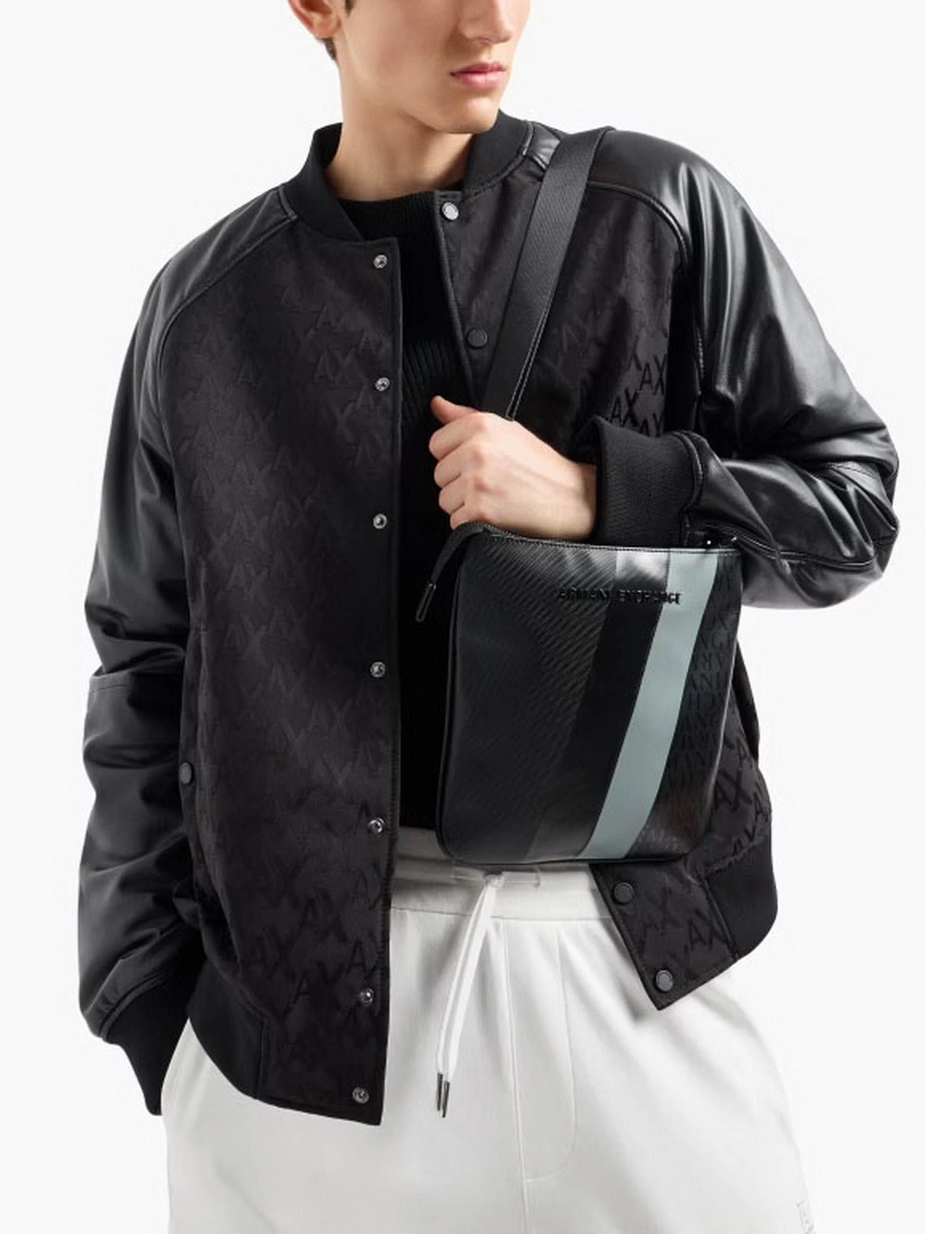 Сумки Armani Exchange модель XM000164-AF11935-MC043 Сумки Armani Exchange модель XM000164-AF11935-MC043 Фото