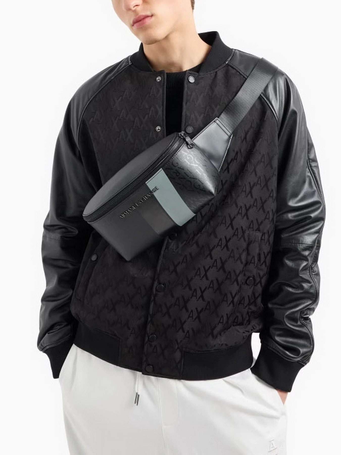 Сумки Armani Exchange модель XM000165-AF11935-MC043 Фото