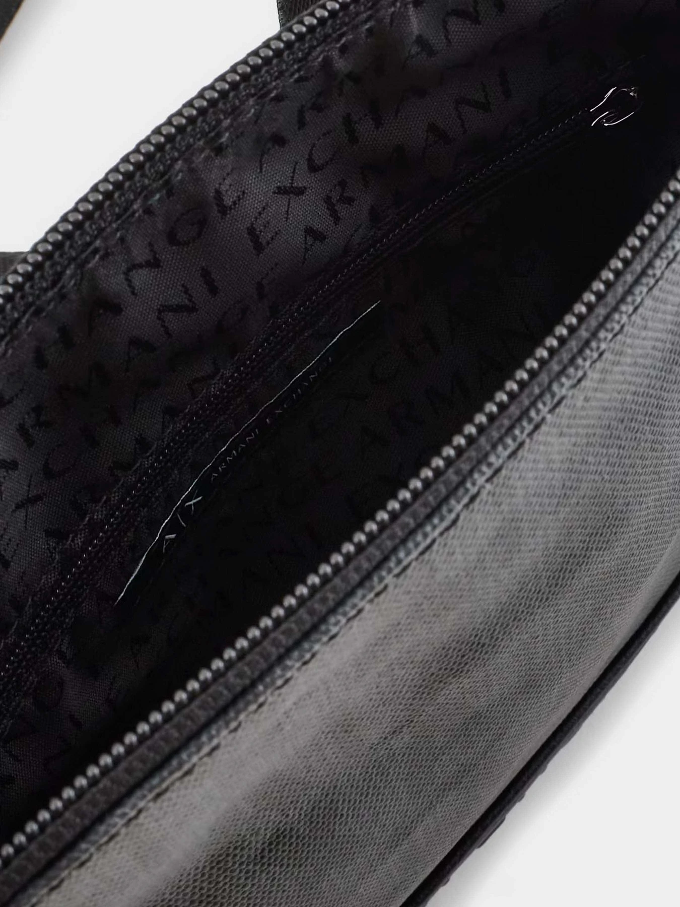 Сумки Armani Exchange модель 952718-4F865-21742 Сумки Armani Exchange модель 952718-4F865-21742 Фото