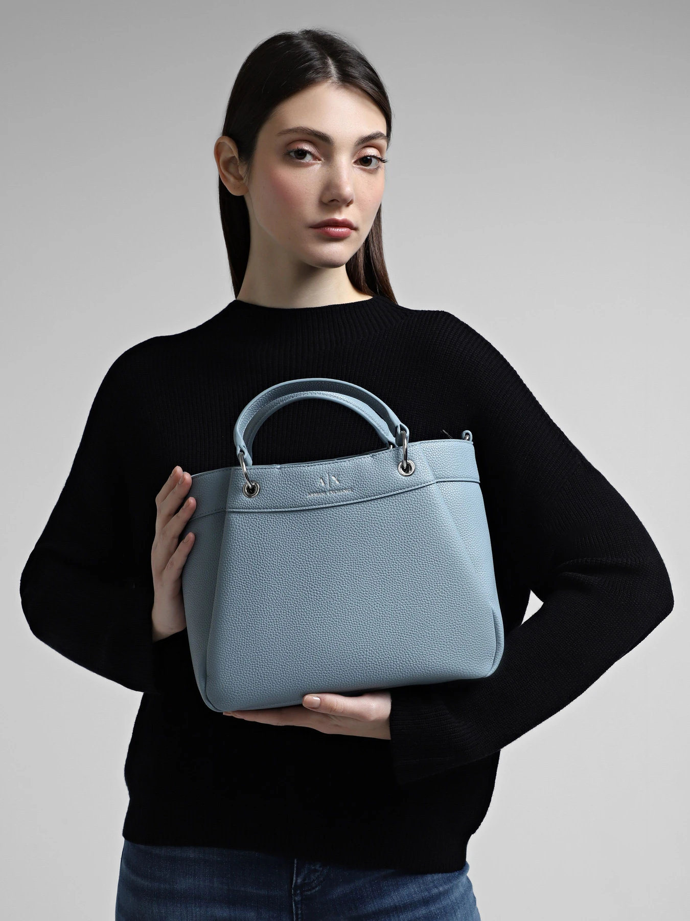 Сумки Armani Exchange Essential модель 942911-CC783-25132 Фото