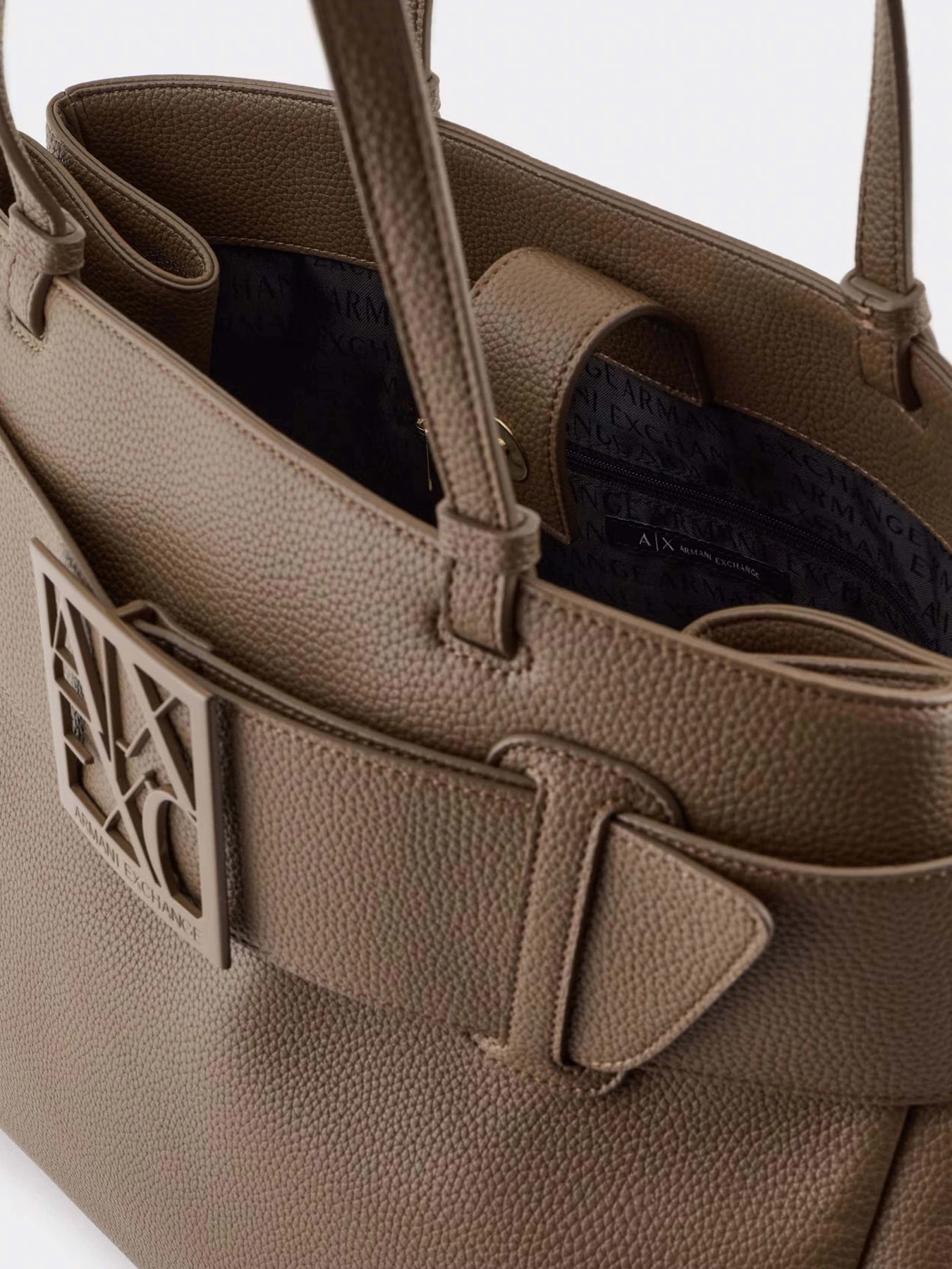 Сумки Armani Exchange модель XW000284-AF11902-U6252 Сумки Armani Exchange модель XW000284-AF11902-U6252 Фото