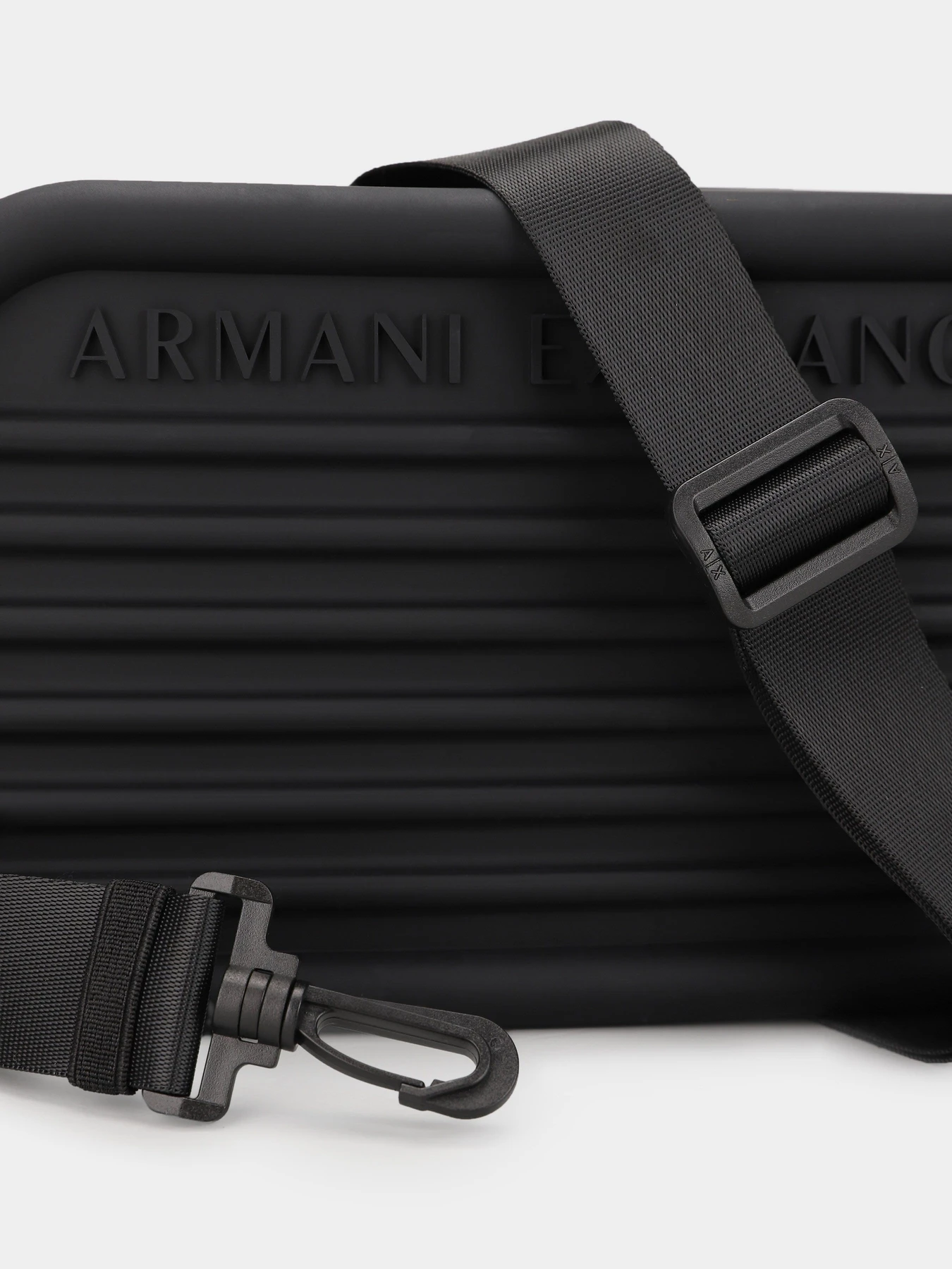 Сумки Armani Exchange модель XM001274-AF15130-UC001 Фото