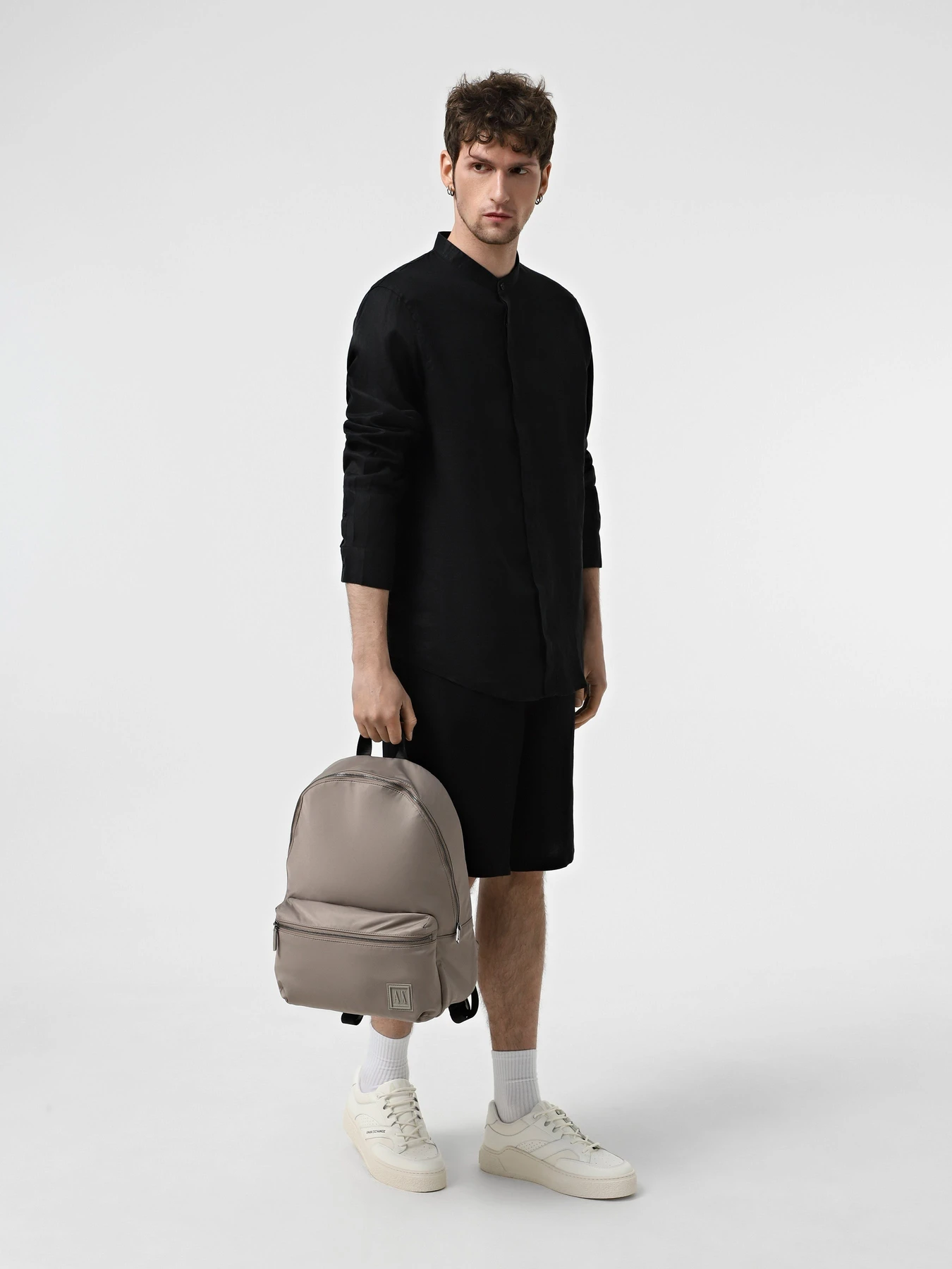 Рюкзаки Armani Exchange модель XM000030-AF15129-U6107 Рюкзаки Armani Exchange модель XM000030-AF15129-U6107 Фото