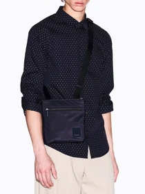 Сумки Armani Exchange модель XM000105-AF15129-UB101 Фото
