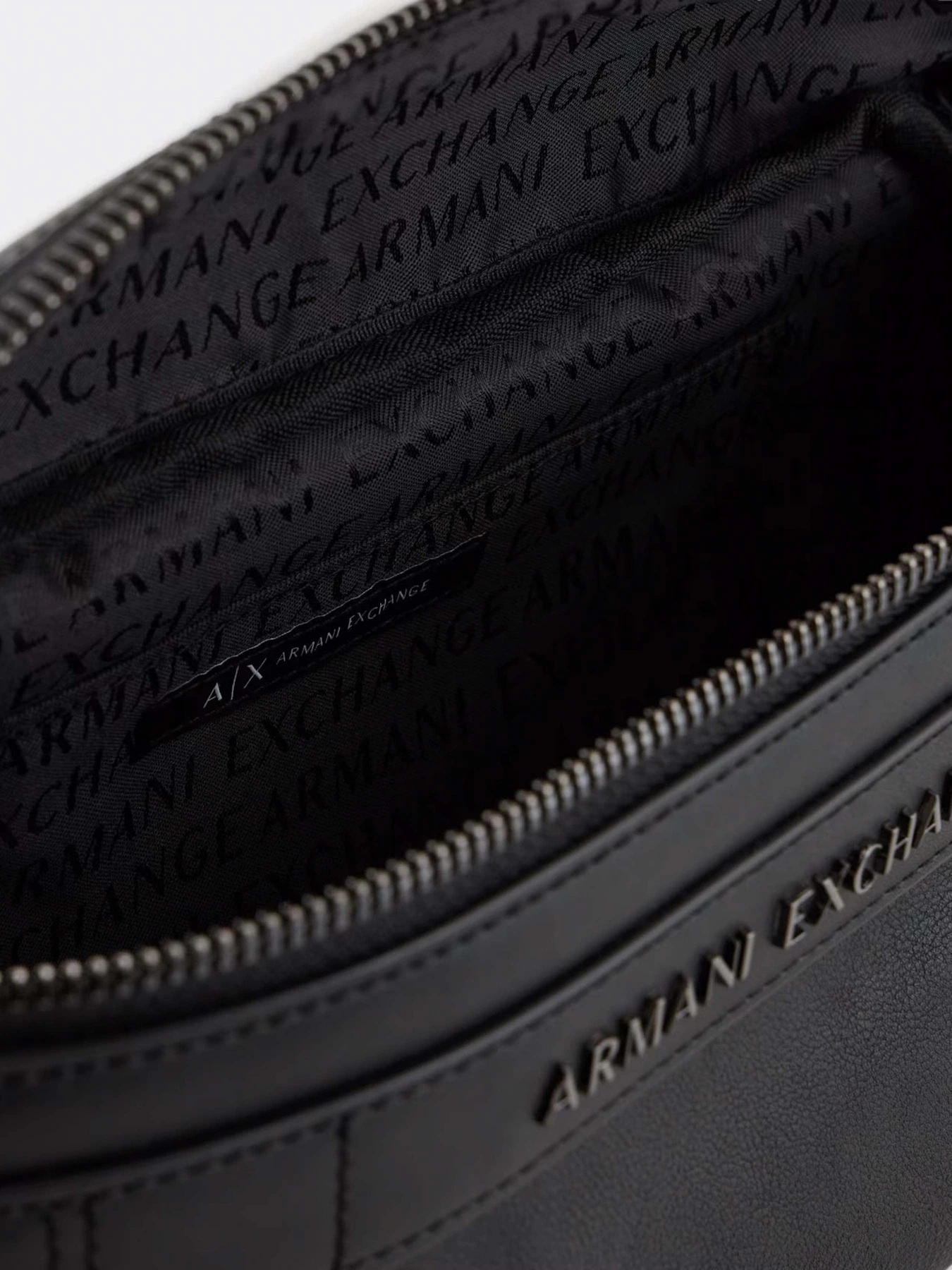 Сумки Armani Exchange модель XM000254-AF11925-UC001 Сумки Armani Exchange модель XM000254-AF11925-UC001 Фото