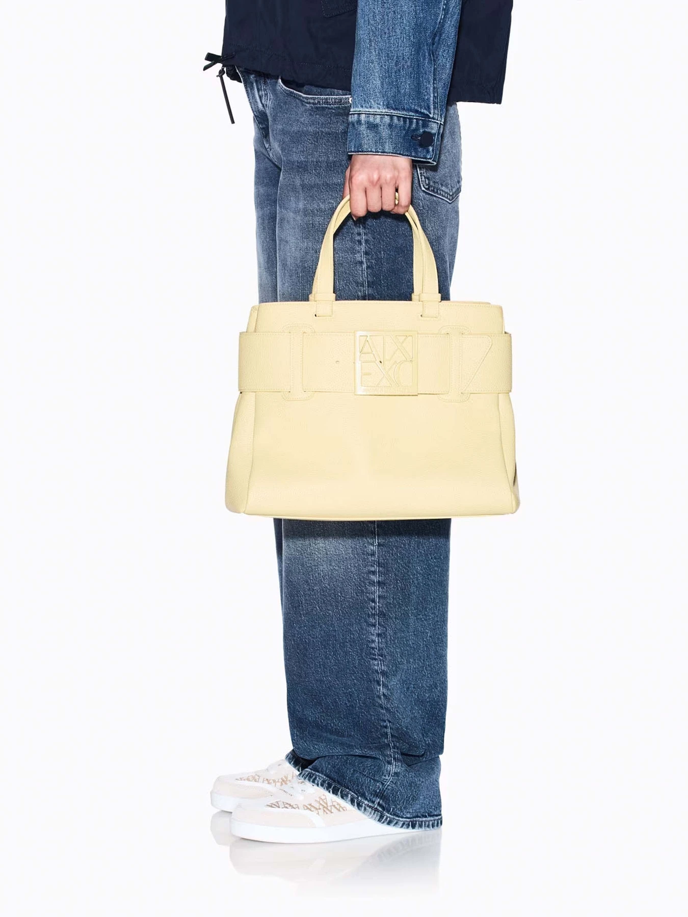 Сумки Armani Exchange модель XW000285-AF11902-U2144 Фото
