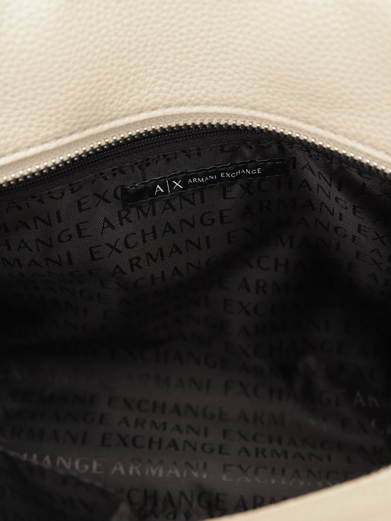 Сумки Armani Exchange модель XW000933-AF13684-U1092 Сумки Armani Exchange модель XW000933-AF13684-U1092 Фото
