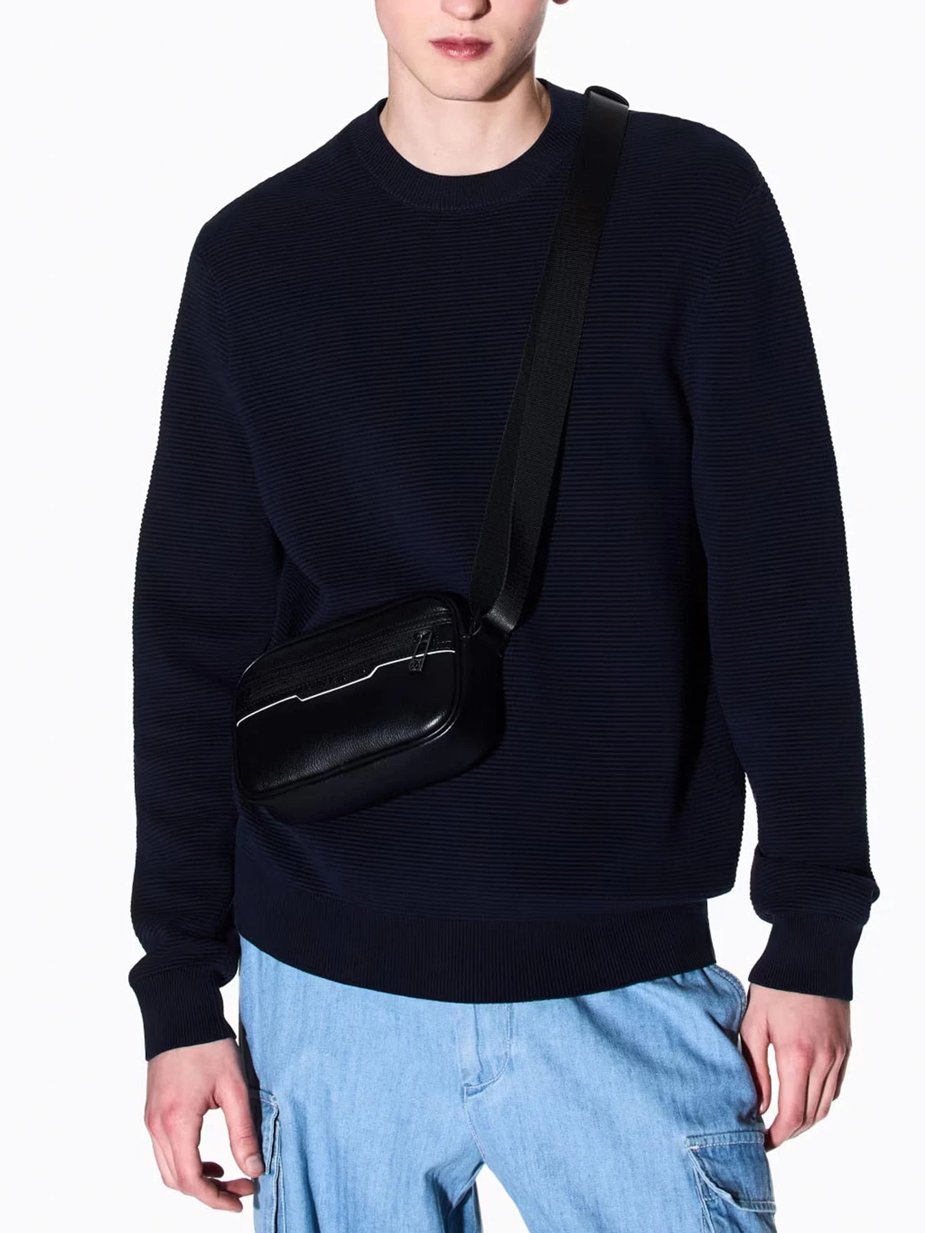 Сумки Armani Exchange модель XM001601-AF17205-MC105 Фото