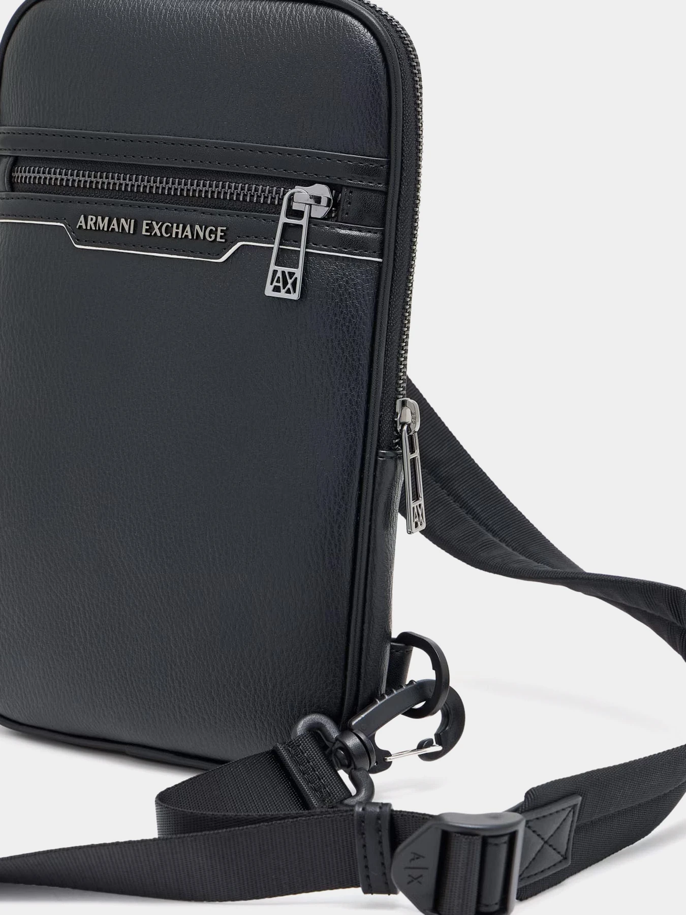 Сумки Armani Exchange модель XM001602-AF17205-MC105 Фото