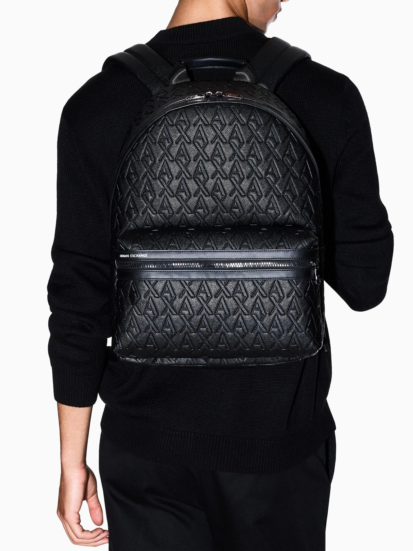 Рюкзаки Armani Exchange модель XM000237-AF12133-UC001 Рюкзаки Armani Exchange модель XM000237-AF12133-UC001 Фото
