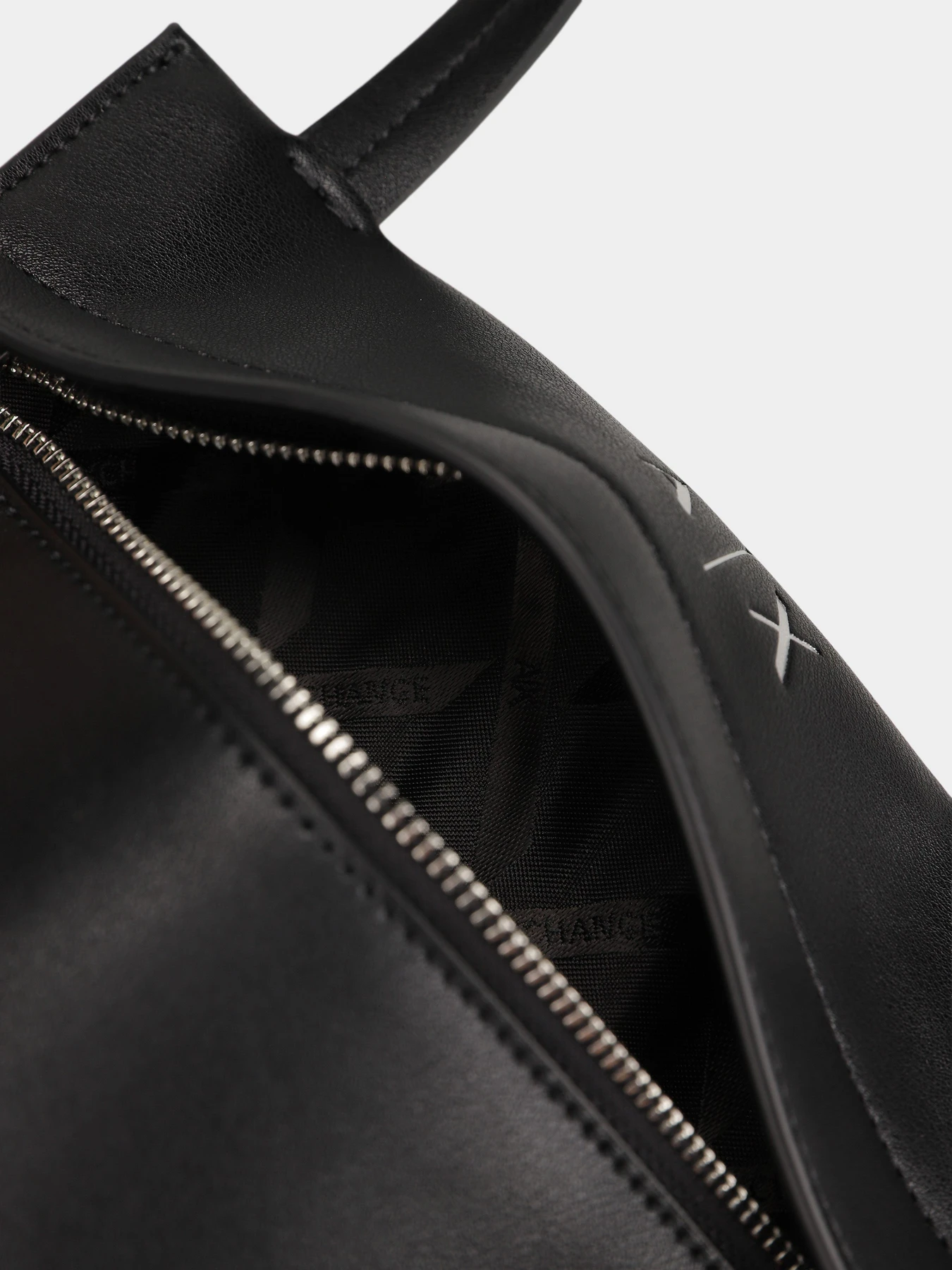 Сумки Armani Exchange модель XW001549-AF16751-UC001 Сумки Armani Exchange модель XW001549-AF16751-UC001 Фото