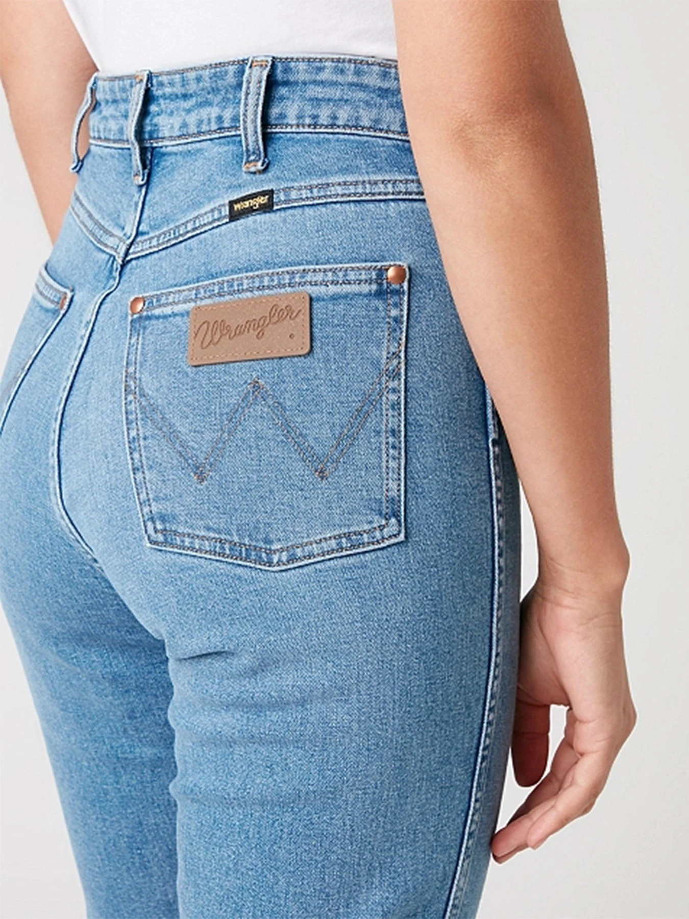 Джинсы Wrangler Slim модель W2WZUH24L_32 Джинсы Wrangler Slim модель W2WZUH24L_32 Фото