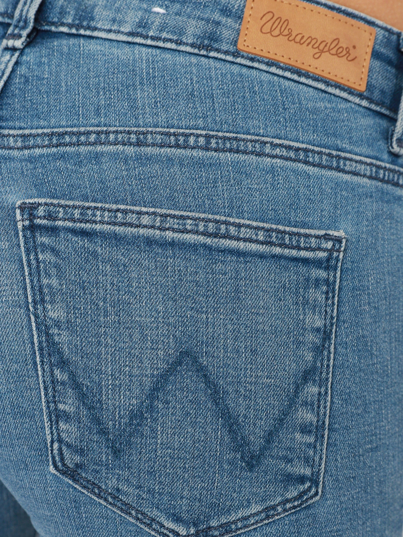Джинсы Wrangler модель W28KKR29G_32 Джинсы Wrangler модель W28KKR29G_32 Фото