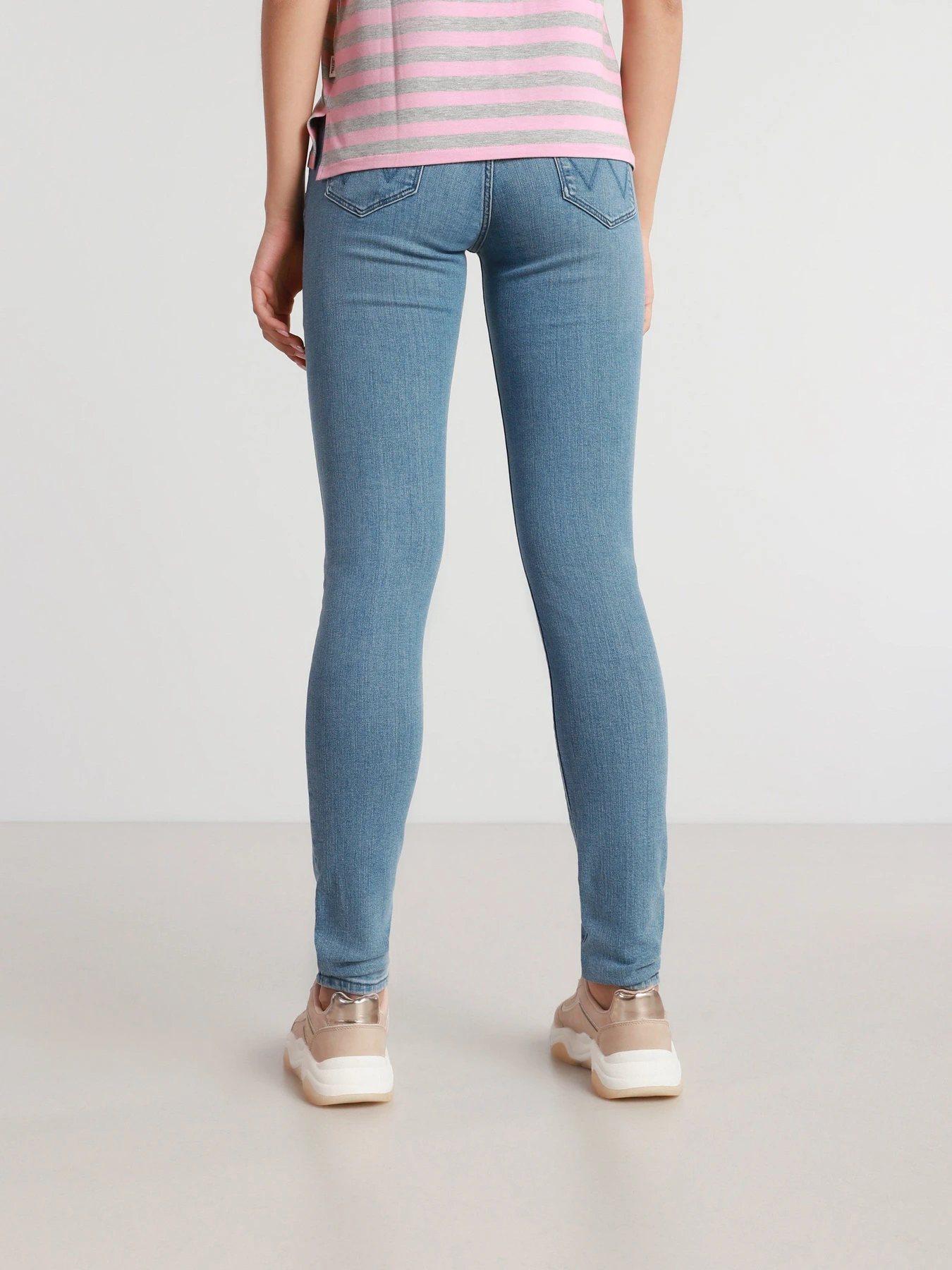 Джинсы Wrangler Skinny модель W28KKR29G_34 Джинсы Wrangler Skinny модель W28KKR29G_34 Фото