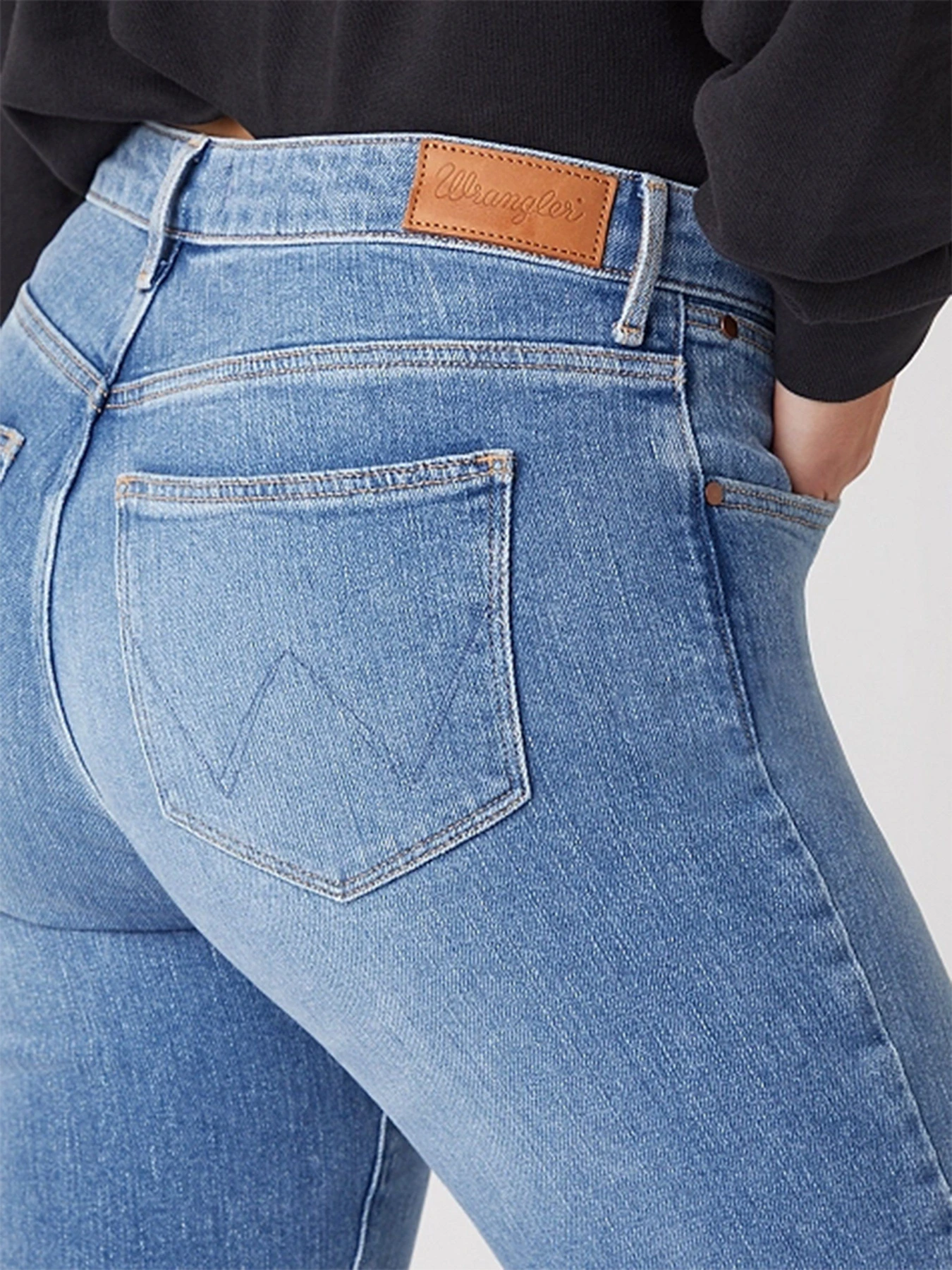 Джинсы Wrangler Straight модель W28TJH28W_32 Джинсы Wrangler Straight модель W28TJH28W_32 Фото