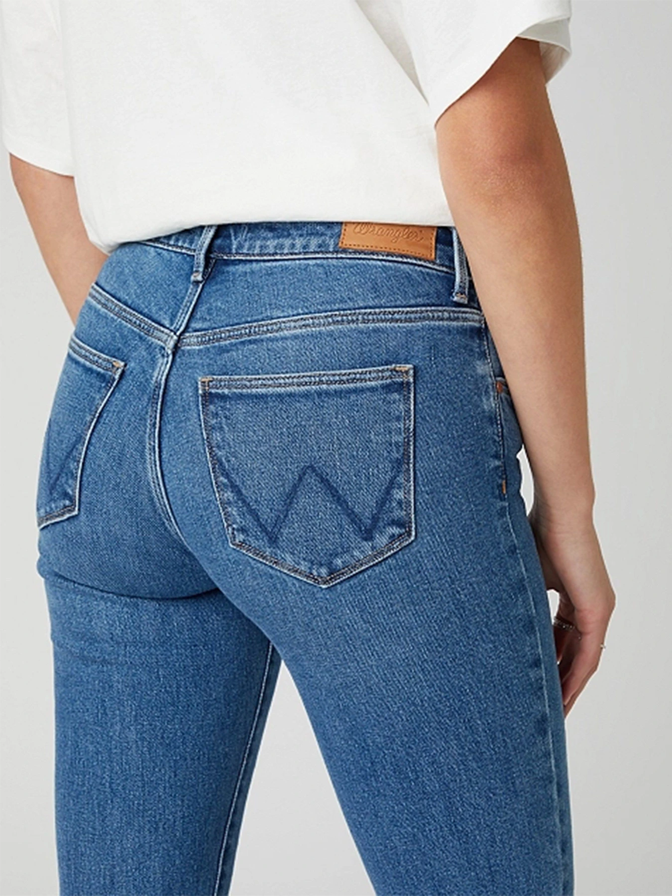Джинсы Wrangler модель W28LJX28Z_32 Джинсы Wrangler модель W28LJX28Z_32 Фото