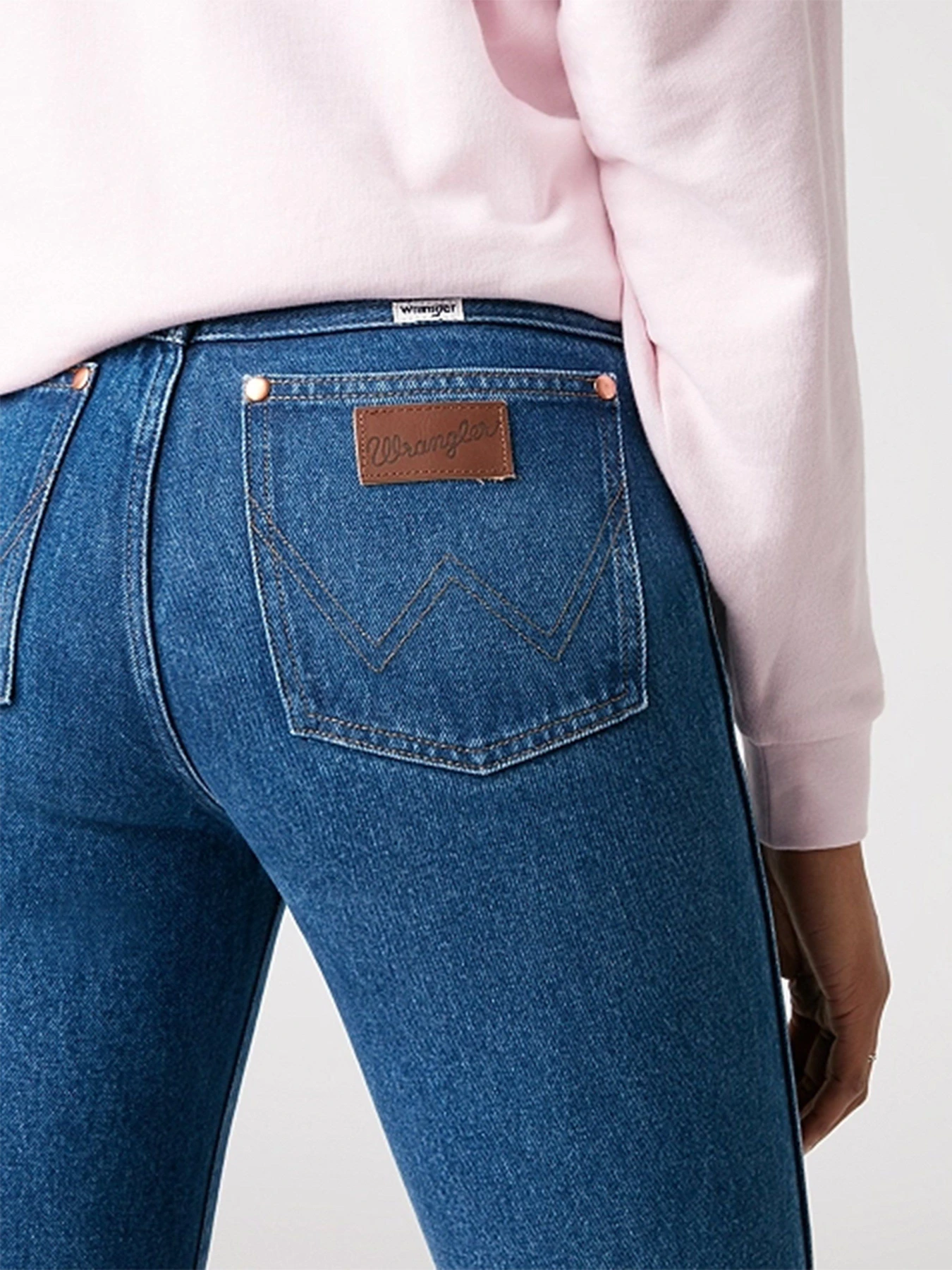 Джинсы Wrangler Wild West Straight модель W2H2MC25C_32 Джинсы Wrangler Wild West Straight модель W2H2MC25C_32 Фото