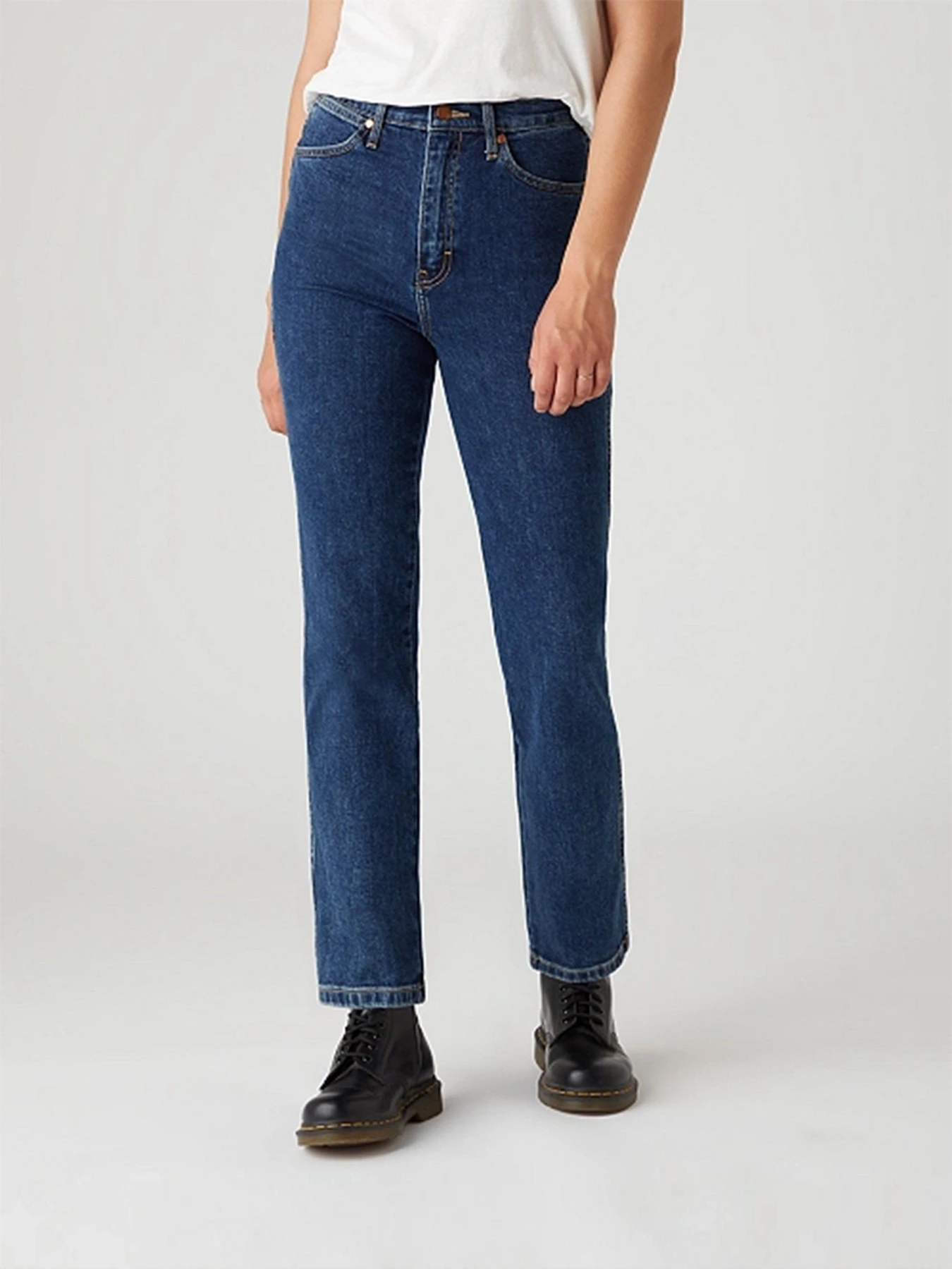 Джинсы Wrangler Straight модель W2H2D222Z_32 Джинсы Wrangler Straight модель W2H2D222Z_32 Фото