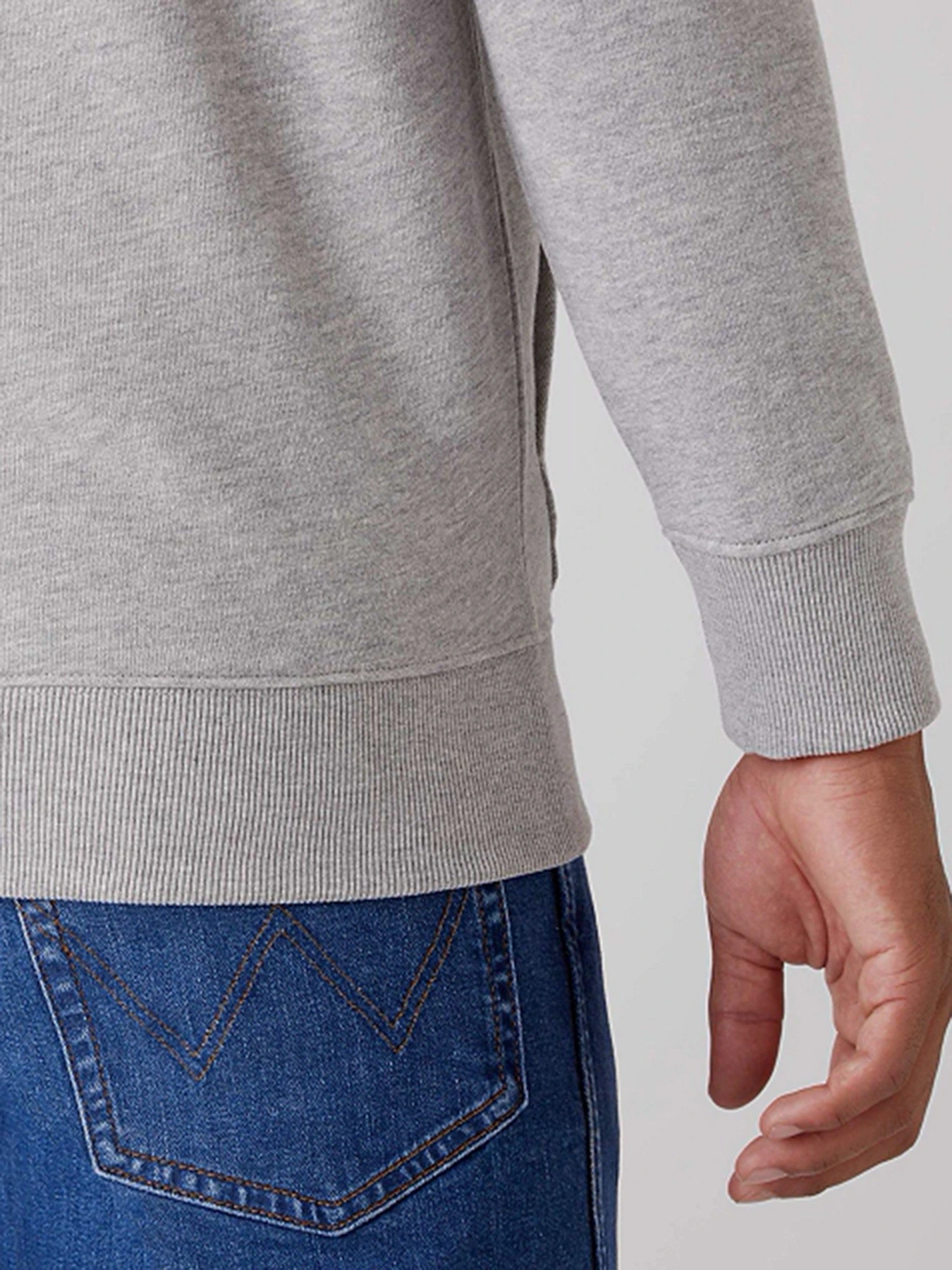 Худи и свитшоты Wrangler Sign Off модель W6B4HAX37 Худи и свитшоты Wrangler Sign Off модель W6B4HAX37 Фото