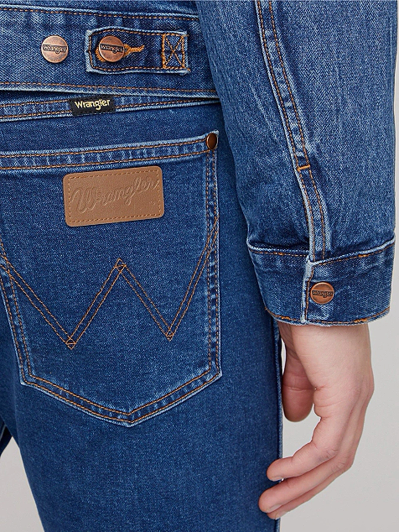 Куртки и дубленки Wrangler ICONS модель W4MJUG925 Фото