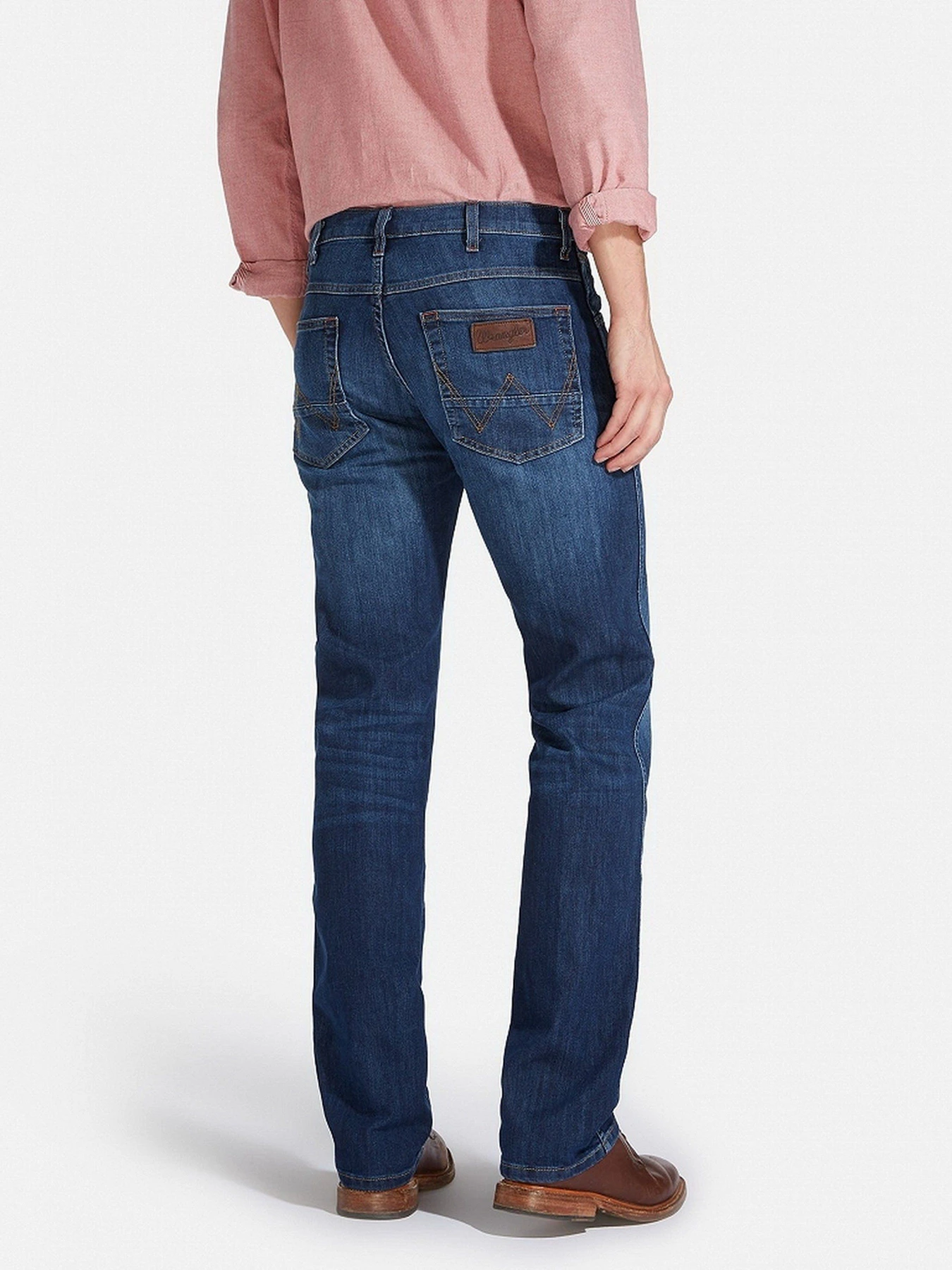 Джинсы Wrangler Arizona Straight Classic модель W12OUJ47R_32 Фото