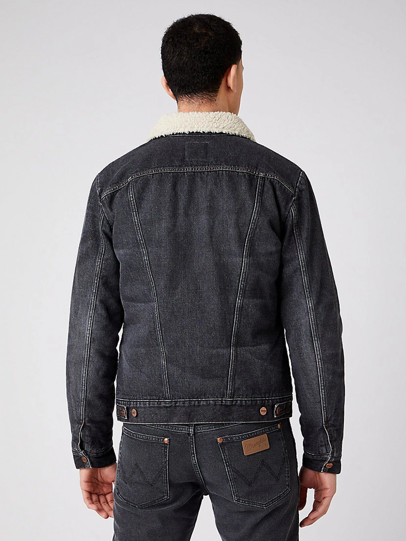 Куртки и дубленки Wrangler модель W4MSV2339 Фото
