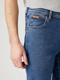 Джинси Wrangler Texas Slim модель W12S33010_32 Фото