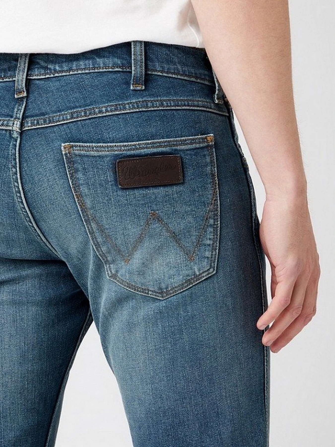 Джинси Wrangler Regular модель W15Q2837J_32 Джинси Wrangler Regular модель W15Q2837J_32 Фото